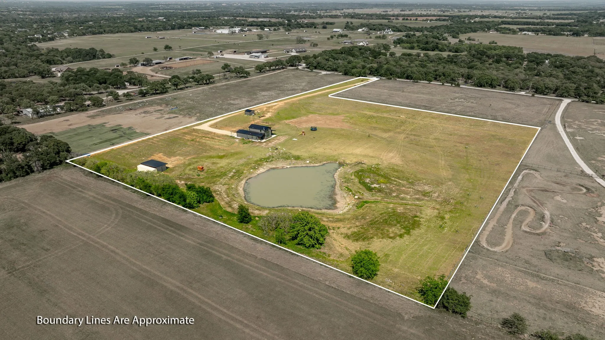Single Family Residence For Sale in Parker County , 1400 Lacy Drive, Lipan, Texas 76462, 3 Bedroom, 3 Bathroom, 2 Garage spaces, 2,100 Sqft, built in 2023, mls#21377001, Real Estate Agent in Lipan, Homes For Sale in Parker county, Homes For Sale in Lipan, Realtor in Lipan Texas, Real Estate Brokerage Independent Realty Texas, Luminita Cordes Realtor
