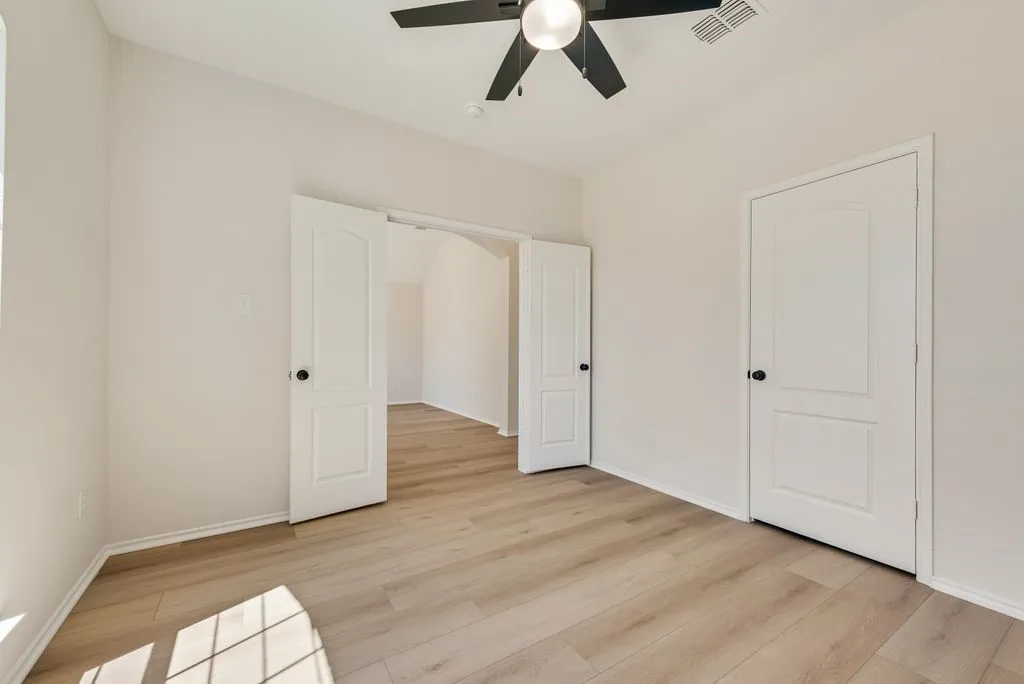 Single Family Residence For Sale in Collin County , 1521 Silver Spur Drive, Allen, Texas 75002, 4 Bedroom, 2 Bathroom, 2 Garage spaces, 2,029 Sqft, built in 2003, mls#21376877, Real Estate Agent in Allen, Homes For Sale in Collin county, Homes For Sale in Allen, Realtor in Allen Texas, Real Estate Brokerage Independent Realty Texas, Luminita Cordes Realtor