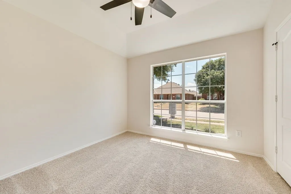Single Family Residence For Sale in Collin County , 1521 Silver Spur Drive, Allen, Texas 75002, 4 Bedroom, 2 Bathroom, 2 Garage spaces, 2,029 Sqft, built in 2003, mls#21376877, Real Estate Agent in Allen, Homes For Sale in Collin county, Homes For Sale in Allen, Realtor in Allen Texas, Real Estate Brokerage Independent Realty Texas, Luminita Cordes Realtor