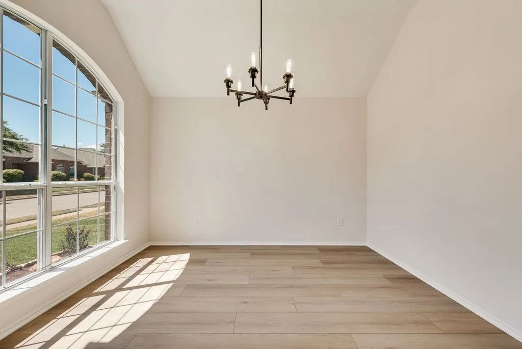 Single Family Residence For Sale in Collin County , 1521 Silver Spur Drive, Allen, Texas 75002, 4 Bedroom, 2 Bathroom, 2 Garage spaces, 2,029 Sqft, built in 2003, mls#21376877, Real Estate Agent in Allen, Homes For Sale in Collin county, Homes For Sale in Allen, Realtor in Allen Texas, Real Estate Brokerage Independent Realty Texas, Luminita Cordes Realtor