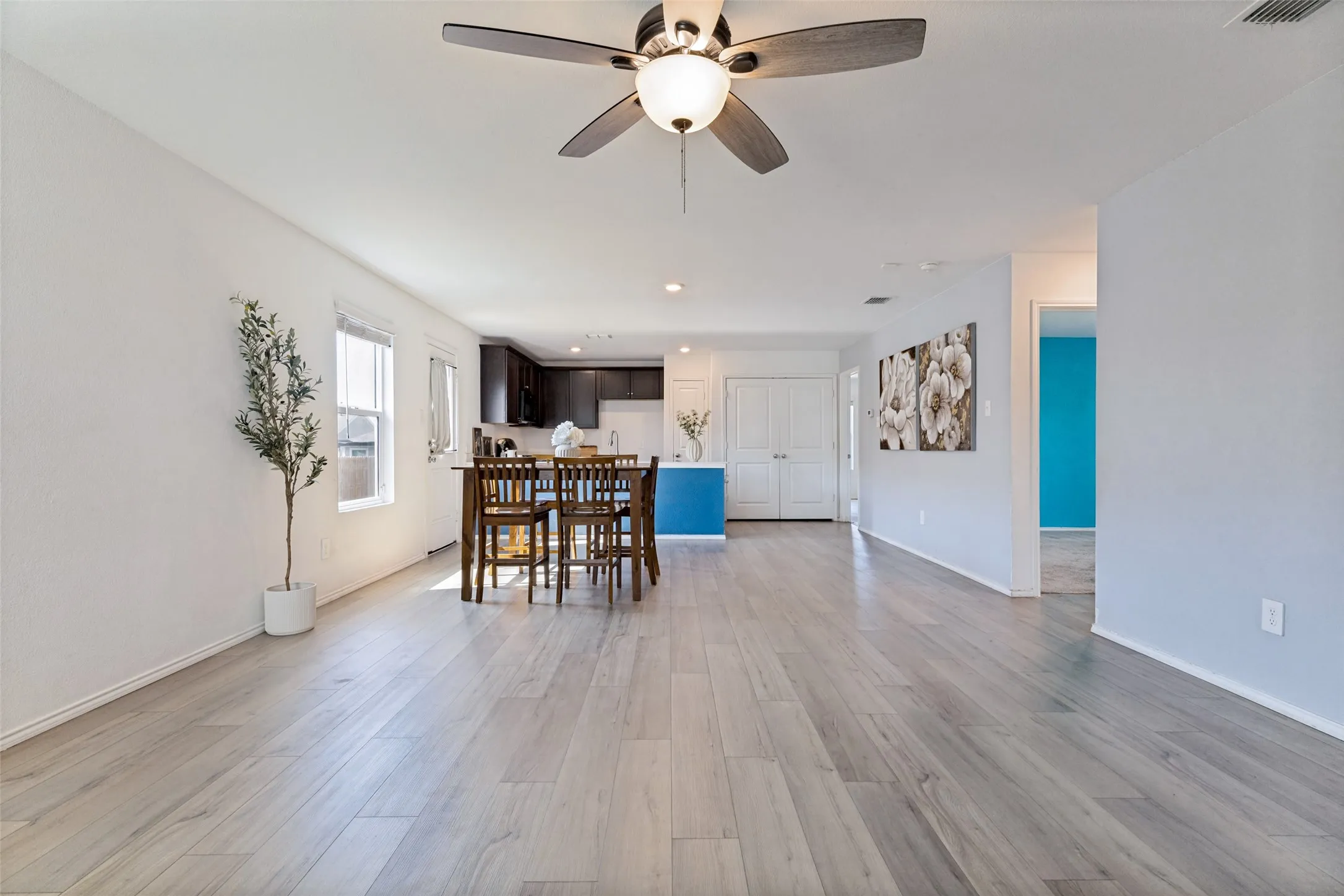 Single Family Residence For Sale in Tarrant County , 2717 Rosewater Lane, Fort Worth, Texas 76179, 3 Bedroom, 2 Bathroom, 2 Garage spaces, 1,320 Sqft, built in 2022, mls#21376391, Real Estate Agent in Fort Worth, Homes For Sale in Tarrant county, Homes For Sale in Fort Worth, Realtor in Fort Worth Texas, Real Estate Brokerage Independent Realty Texas, Luminita Cordes Realtor