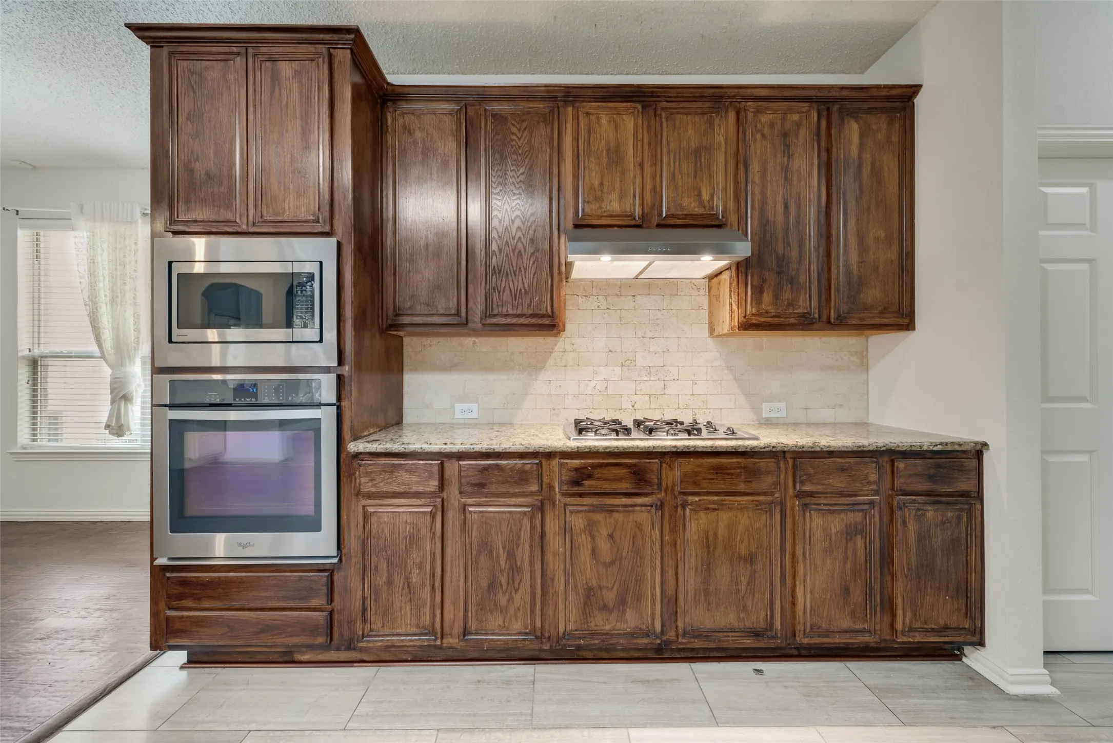 Single Family Residence For Rent in Collin County , 3532 Dripping Springs Drive, Plano, Texas 75025, 5 Bedroom, 4 Bathroom, 2 Garage spaces, 3,582 Sqft, built in 2000, mls#21377234, Real Estate Agent in Plano, Homes For Rent in Collin county, Homes For Rent in Plano, Realtor in Plano Texas, Real Estate Brokerage Independent Realty Texas, Luminita Cordes Realtor