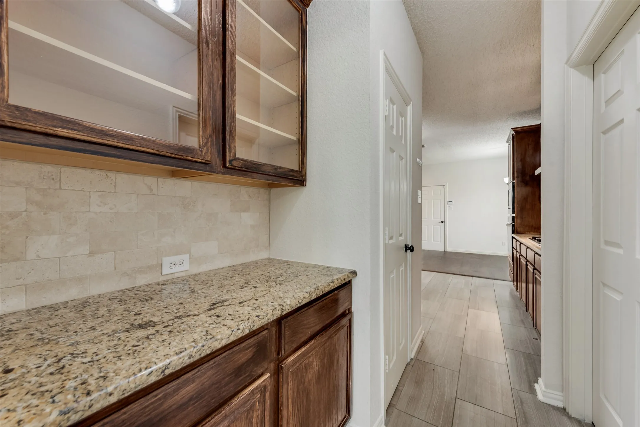 Single Family Residence For Rent in Collin County , 3532 Dripping Springs Drive, Plano, Texas 75025, 5 Bedroom, 4 Bathroom, 2 Garage spaces, 3,582 Sqft, built in 2000, mls#21377234, Real Estate Agent in Plano, Homes For Rent in Collin county, Homes For Rent in Plano, Realtor in Plano Texas, Real Estate Brokerage Independent Realty Texas, Luminita Cordes Realtor
