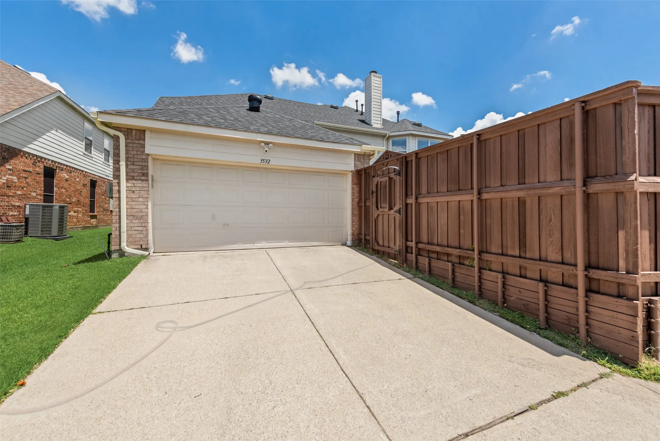 Single Family Residence For Rent in Collin County , 3532 Dripping Springs Drive, Plano, Texas 75025, 5 Bedroom, 4 Bathroom, 2 Garage spaces, 3,582 Sqft, built in 2000, mls#21377234, Real Estate Agent in Plano, Homes For Rent in Collin county, Homes For Rent in Plano, Realtor in Plano Texas, Real Estate Brokerage Independent Realty Texas, Luminita Cordes Realtor