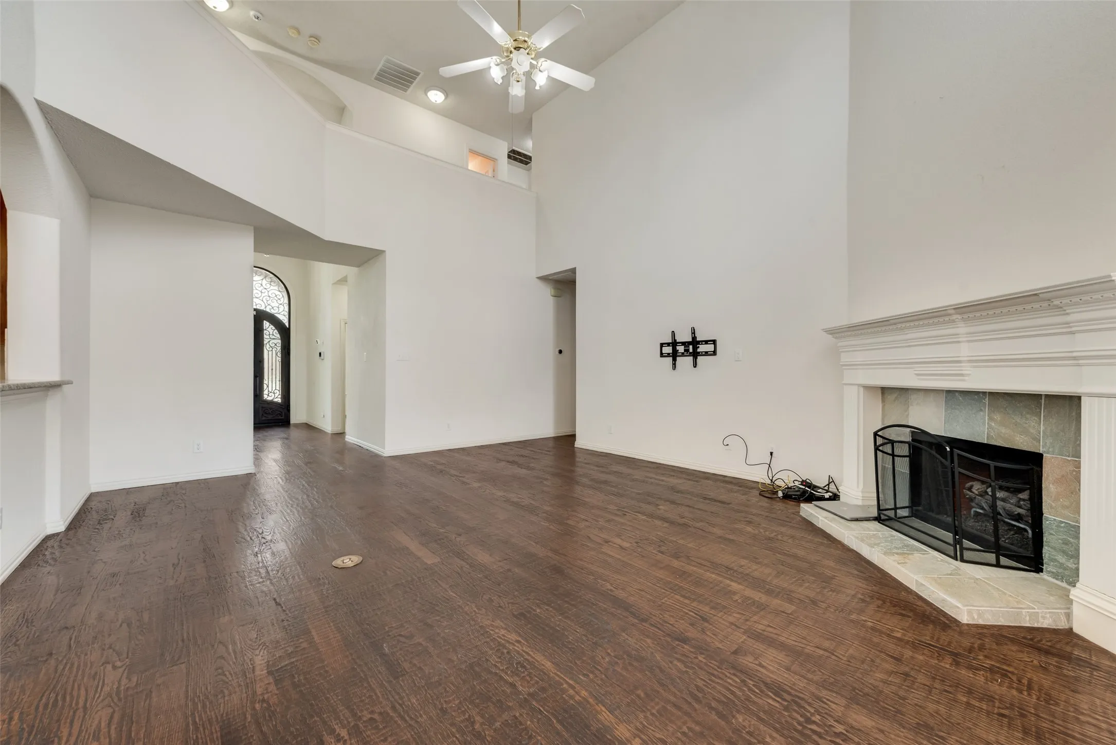 Single Family Residence For Rent in Collin County , 3532 Dripping Springs Drive, Plano, Texas 75025, 5 Bedroom, 4 Bathroom, 2 Garage spaces, 3,582 Sqft, built in 2000, mls#21377234, Real Estate Agent in Plano, Homes For Rent in Collin county, Homes For Rent in Plano, Realtor in Plano Texas, Real Estate Brokerage Independent Realty Texas, Luminita Cordes Realtor