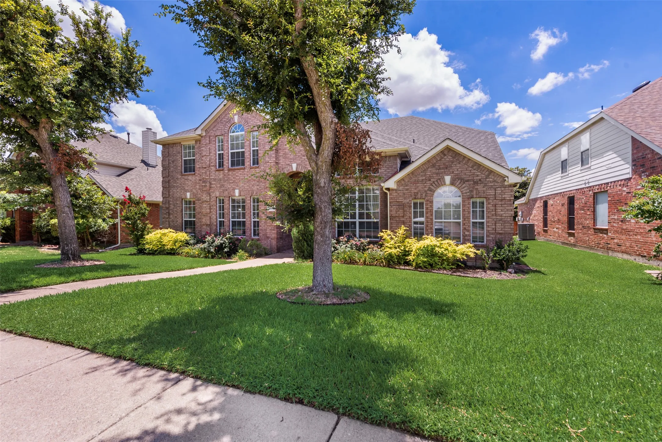 Single Family Residence For Rent in Collin County , 3532 Dripping Springs Drive, Plano, Texas 75025, 5 Bedroom, 4 Bathroom, 2 Garage spaces, 3,582 Sqft, built in 2000, mls#21377234, Real Estate Agent in Plano, Homes For Rent in Collin county, Homes For Rent in Plano, Realtor in Plano Texas, Real Estate Brokerage Independent Realty Texas, Luminita Cordes Realtor