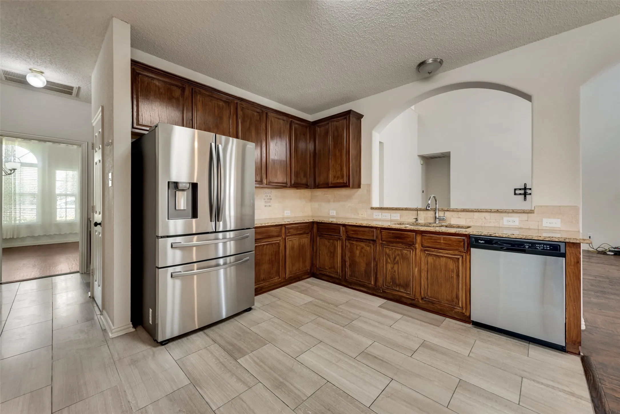 Single Family Residence For Rent in Collin County , 3532 Dripping Springs Drive, Plano, Texas 75025, 5 Bedroom, 4 Bathroom, 2 Garage spaces, 3,582 Sqft, built in 2000, mls#21377234, Real Estate Agent in Plano, Homes For Rent in Collin county, Homes For Rent in Plano, Realtor in Plano Texas, Real Estate Brokerage Independent Realty Texas, Luminita Cordes Realtor