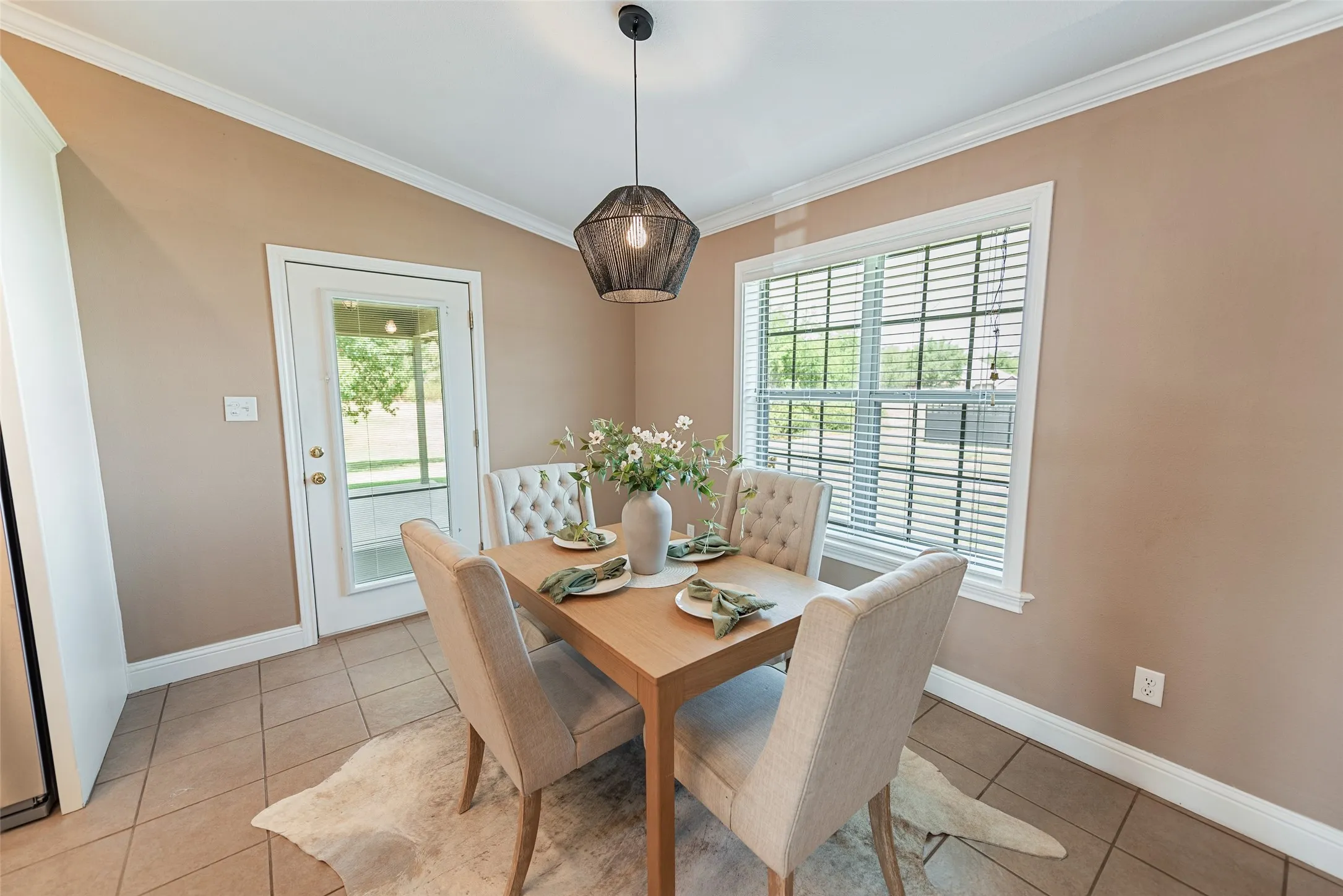 Single Family Residence For Sale in Franklin (TX) County , 26 Oakwood Lane, Mount Vernon, Texas 75457, 3 Bedroom, 2 Bathroom, 2 Garage spaces, 1,954 Sqft, built in 2007, mls#21376977, Real Estate Agent in Mount Vernon, Homes For Sale in Franklin (TX) county, Homes For Sale in Mount Vernon, Realtor in Mount Vernon Texas, Real Estate Brokerage Independent Realty Texas, Luminita Cordes Realtor