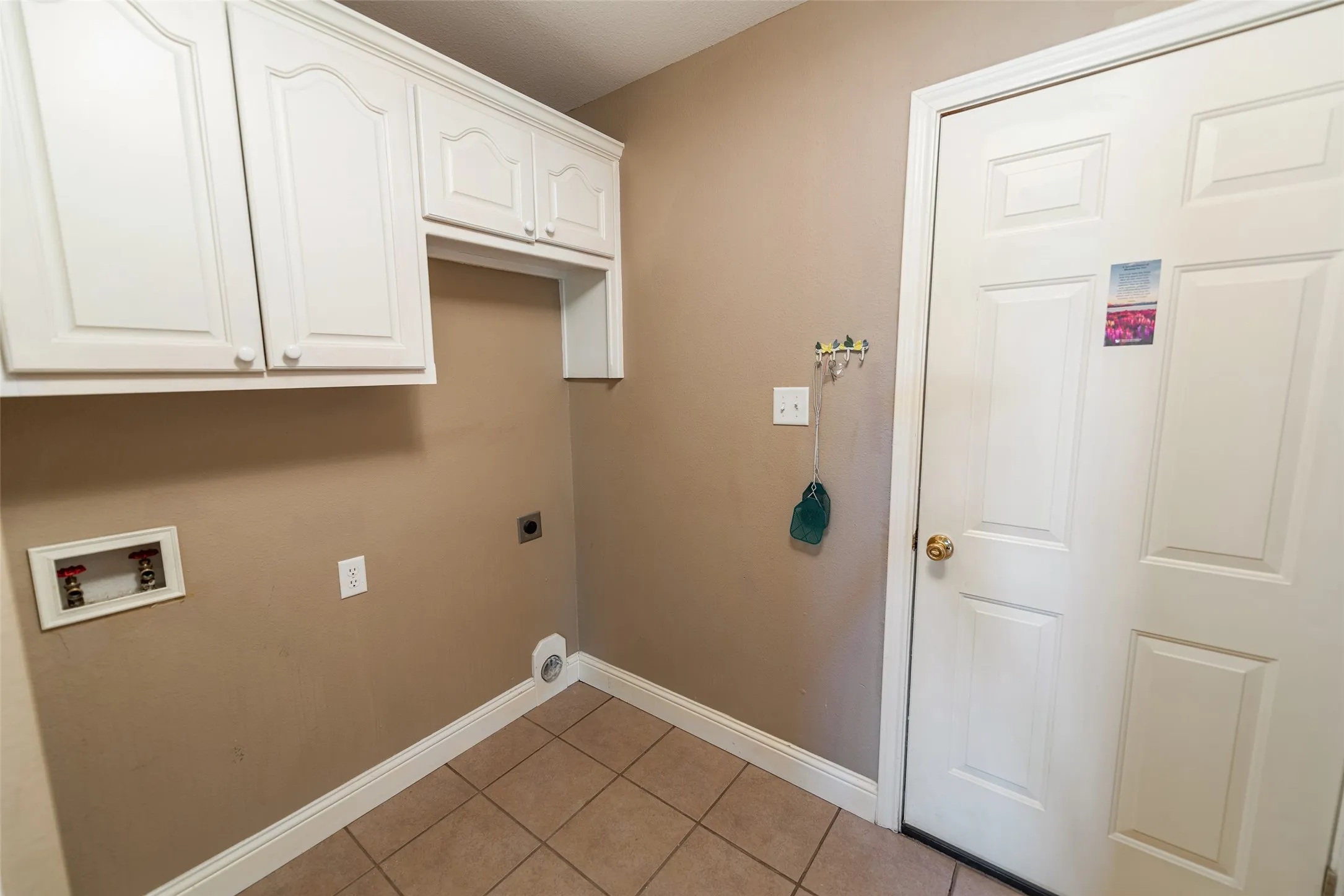 Single Family Residence For Sale in Franklin (TX) County , 26 Oakwood Lane, Mount Vernon, Texas 75457, 3 Bedroom, 2 Bathroom, 2 Garage spaces, 1,954 Sqft, built in 2007, mls#21376977, Real Estate Agent in Mount Vernon, Homes For Sale in Franklin (TX) county, Homes For Sale in Mount Vernon, Realtor in Mount Vernon Texas, Real Estate Brokerage Independent Realty Texas, Luminita Cordes Realtor
