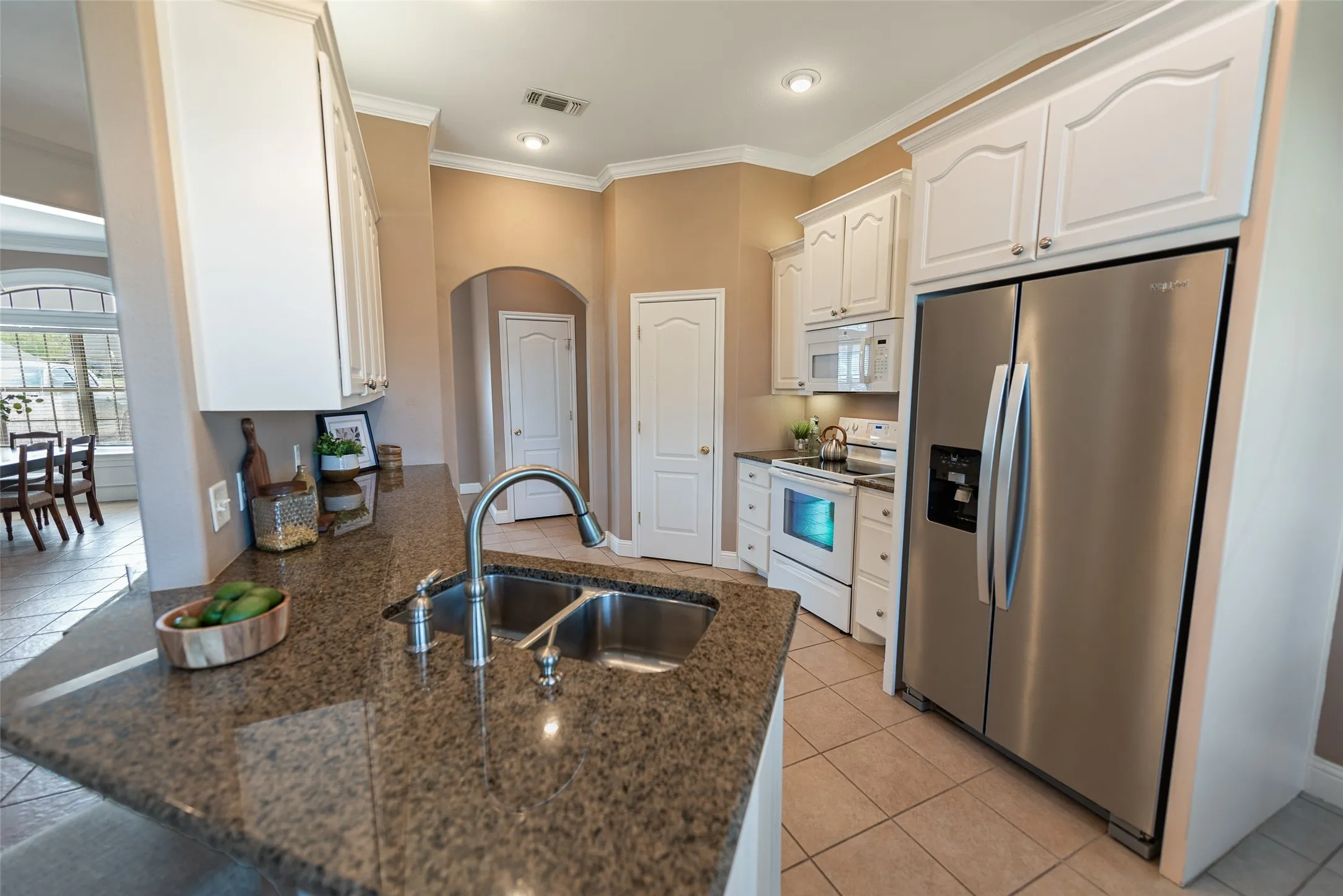 Single Family Residence For Sale in Franklin (TX) County , 26 Oakwood Lane, Mount Vernon, Texas 75457, 3 Bedroom, 2 Bathroom, 2 Garage spaces, 1,954 Sqft, built in 2007, mls#21376977, Real Estate Agent in Mount Vernon, Homes For Sale in Franklin (TX) county, Homes For Sale in Mount Vernon, Realtor in Mount Vernon Texas, Real Estate Brokerage Independent Realty Texas, Luminita Cordes Realtor