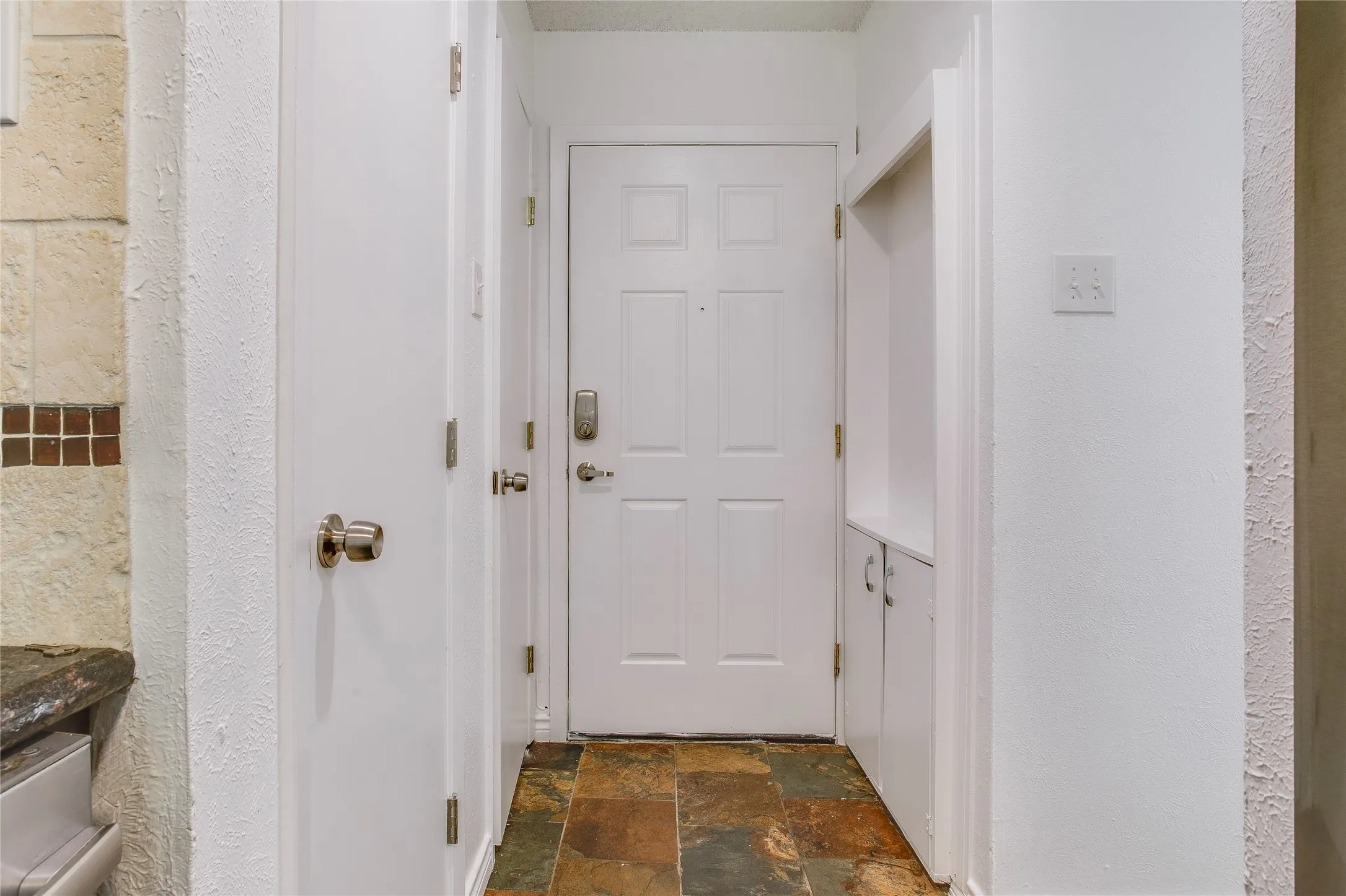 Condominium For Sale in Dallas County , 7444 E Northwest Highway 119, Dallas, Texas 75231, 3 Bedroom, 3 Bathroom, Garage spaces, 1,525 Sqft, built in 1973, mls#21377217, Real Estate Agent in Dallas, Homes For Sale in Dallas county, Homes For Sale in Dallas, Realtor in Dallas Texas, Real Estate Brokerage Independent Realty Texas, Luminita Cordes Realtor