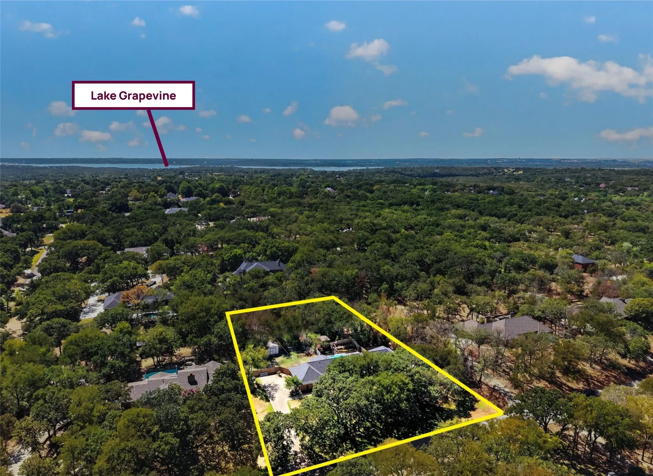 Single Family Residence For Sale in Denton County , 6501 Oakview Drive, Flower Mound, Texas 75022, 4 Bedroom, 3 Bathroom, 2 Garage spaces, 2,459 Sqft, built in 1984, mls#21365638, Real Estate Agent in Flower Mound, Homes For Sale in Denton county, Homes For Sale in Flower Mound, Realtor in Flower Mound Texas, Real Estate Brokerage Independent Realty Texas, Luminita Cordes Realtor