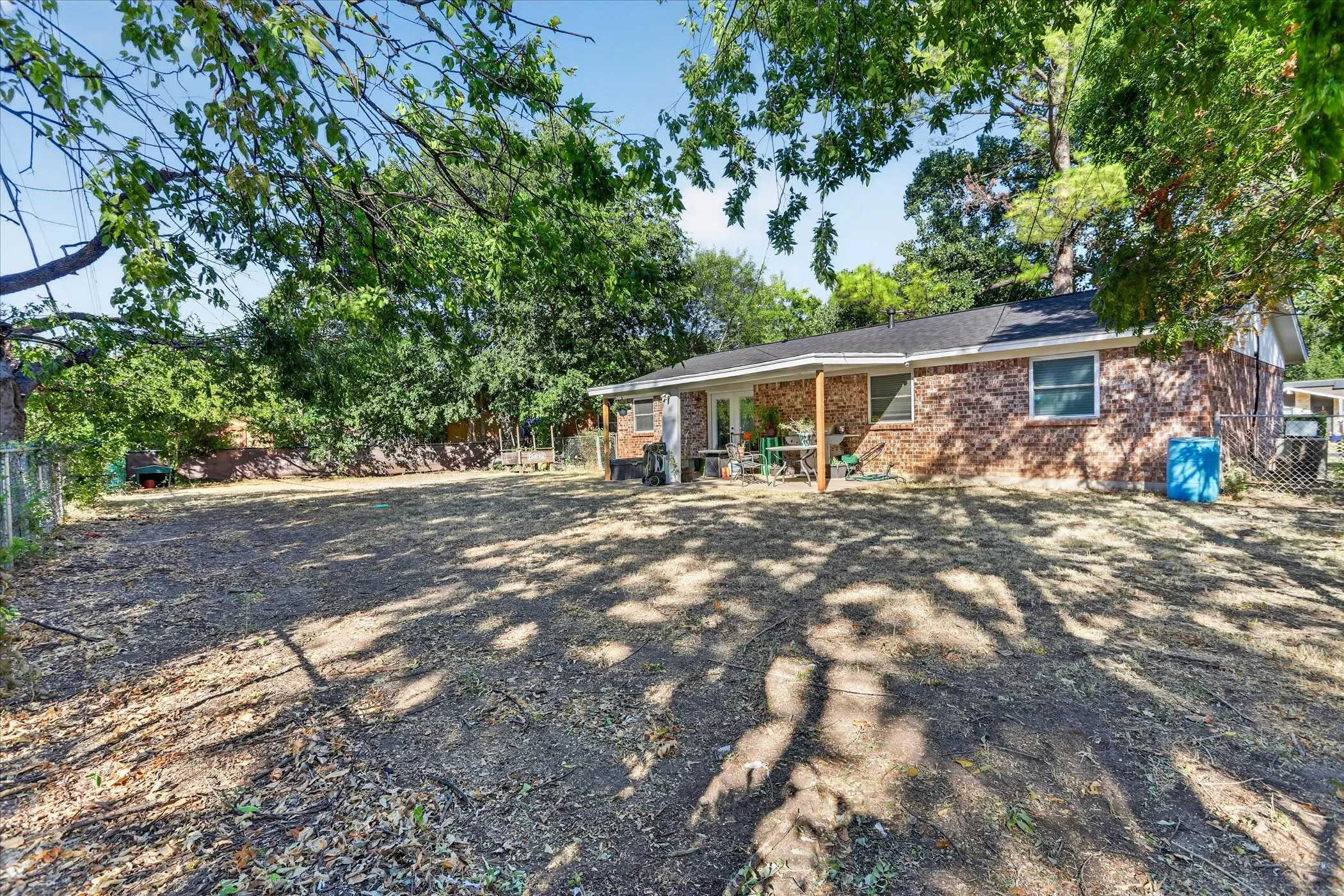 Single Family Residence For Sale in Johnson County , 441 Nathan Street, Burleson, Texas 76028, 3 Bedroom, 2 Bathroom, 2 Garage spaces, 1,128 Sqft, built in 1970, mls#21366823, Real Estate Agent in Burleson, Homes For Sale in Johnson county, Homes For Sale in Burleson, Realtor in Burleson Texas, Real Estate Brokerage Independent Realty Texas, Luminita Cordes Realtor