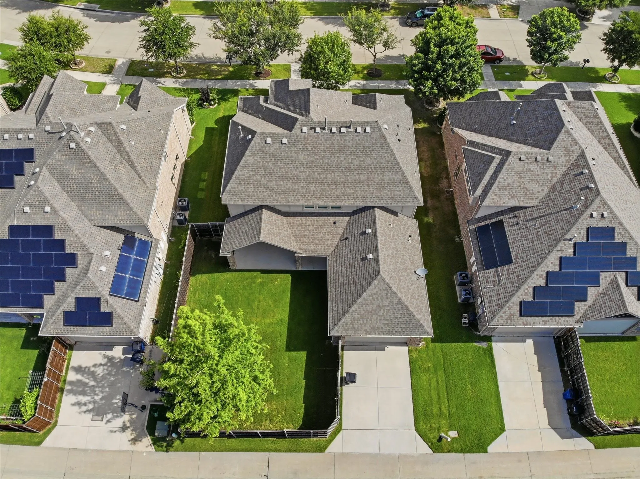 Single Family Residence For Rent in Collin County , 14841 Germantown Lane, Frisco, Texas 75035, 4 Bedroom, 5 Bathroom, 2 Garage spaces, 3,417 Sqft, built in 2016, mls#21377164, Real Estate Agent in Frisco, Homes For Rent in Collin county, Homes For Rent in Frisco, Realtor in Frisco Texas, Real Estate Brokerage Independent Realty Texas, Luminita Cordes Realtor