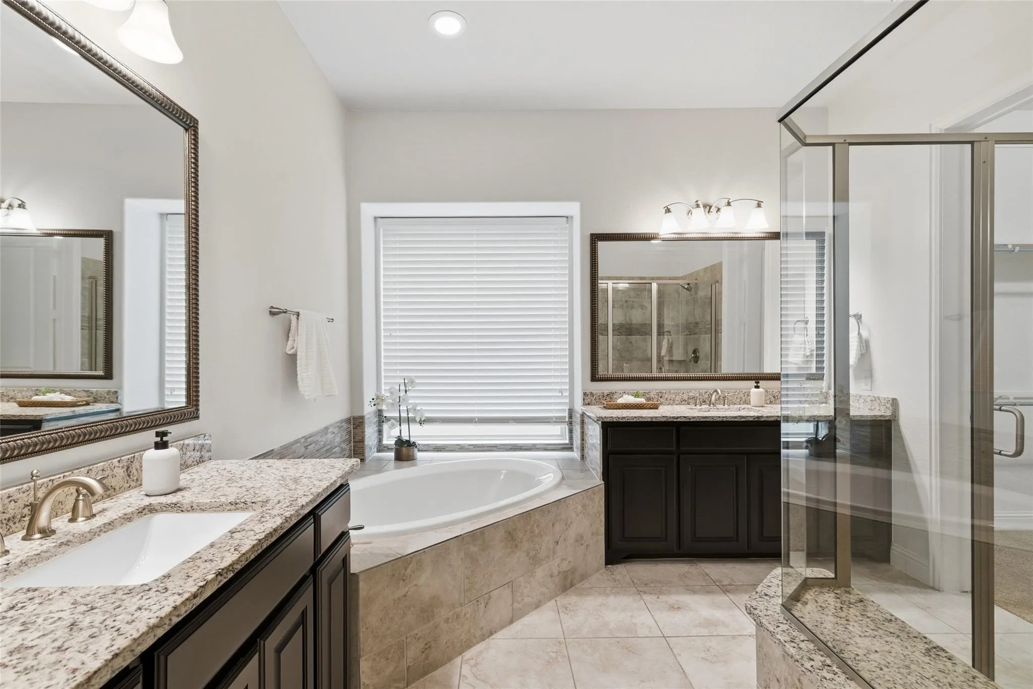 Single Family Residence For Rent in Collin County , 14841 Germantown Lane, Frisco, Texas 75035, 4 Bedroom, 5 Bathroom, 2 Garage spaces, 3,417 Sqft, built in 2016, mls#21377164, Real Estate Agent in Frisco, Homes For Rent in Collin county, Homes For Rent in Frisco, Realtor in Frisco Texas, Real Estate Brokerage Independent Realty Texas, Luminita Cordes Realtor