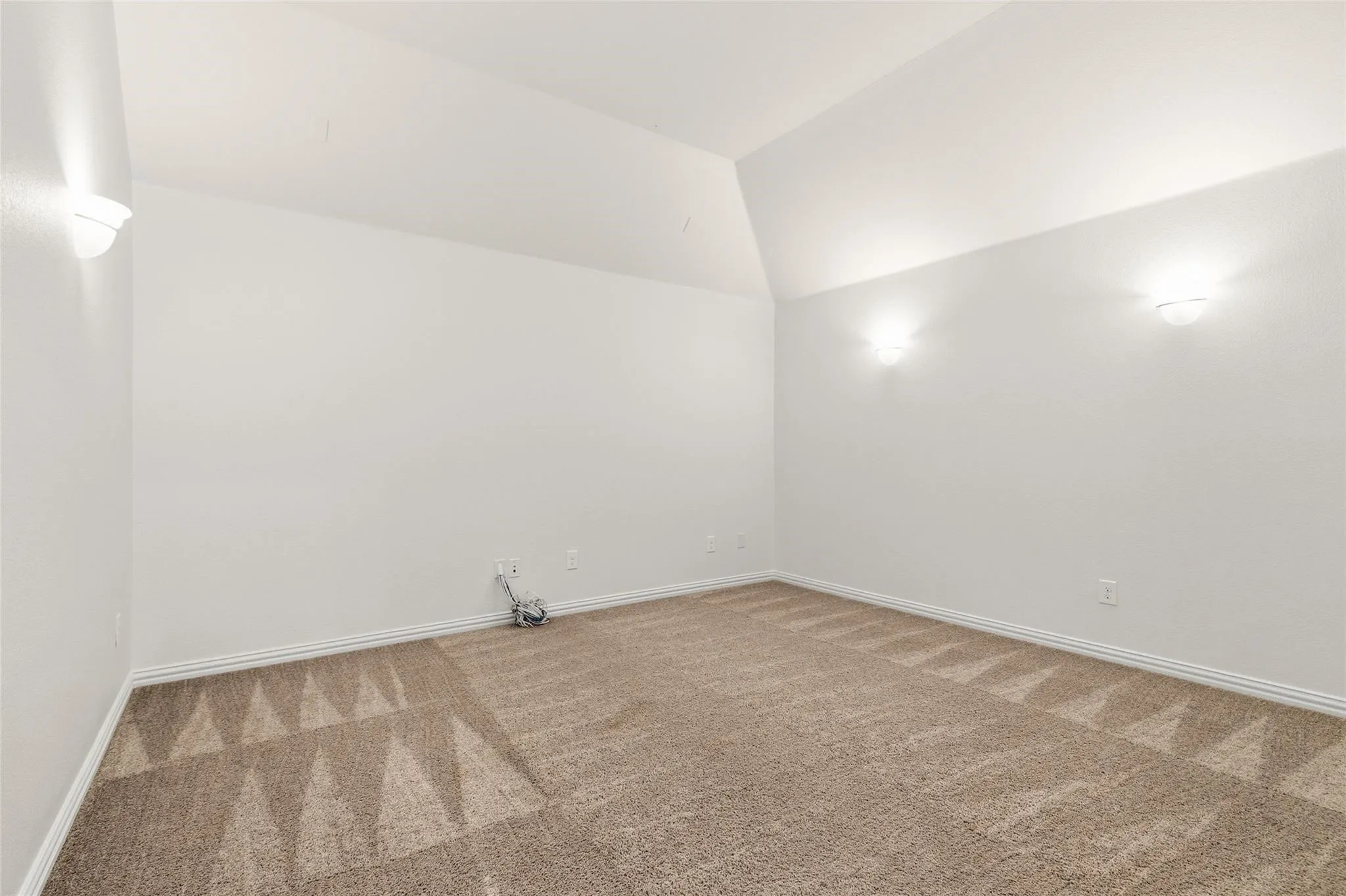 Single Family Residence For Rent in Collin County , 14841 Germantown Lane, Frisco, Texas 75035, 4 Bedroom, 5 Bathroom, 2 Garage spaces, 3,417 Sqft, built in 2016, mls#21377164, Real Estate Agent in Frisco, Homes For Rent in Collin county, Homes For Rent in Frisco, Realtor in Frisco Texas, Real Estate Brokerage Independent Realty Texas, Luminita Cordes Realtor