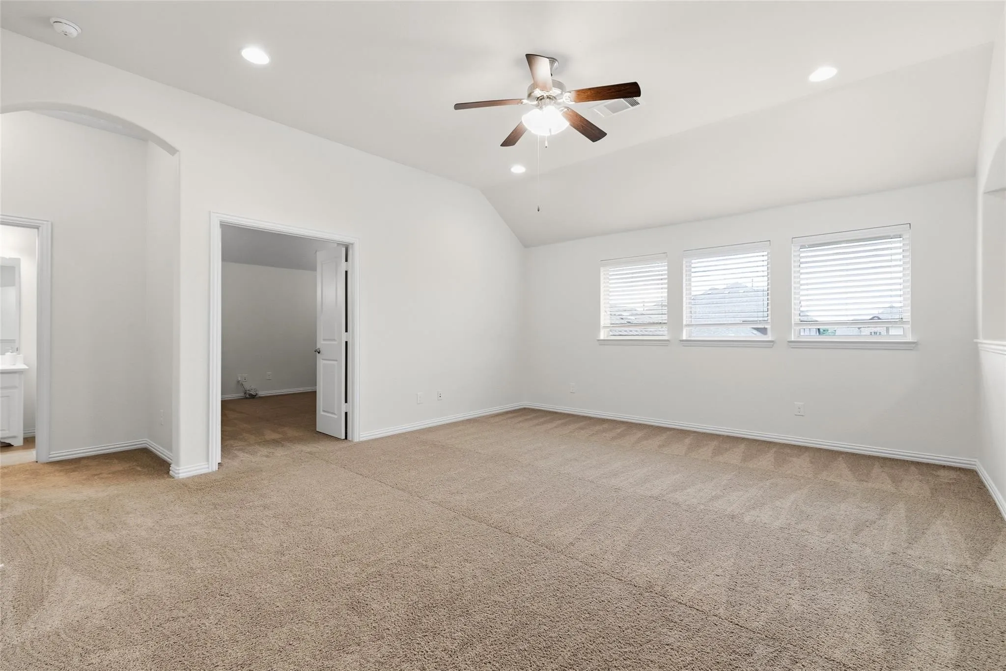 Single Family Residence For Rent in Collin County , 14841 Germantown Lane, Frisco, Texas 75035, 4 Bedroom, 5 Bathroom, 2 Garage spaces, 3,417 Sqft, built in 2016, mls#21377164, Real Estate Agent in Frisco, Homes For Rent in Collin county, Homes For Rent in Frisco, Realtor in Frisco Texas, Real Estate Brokerage Independent Realty Texas, Luminita Cordes Realtor