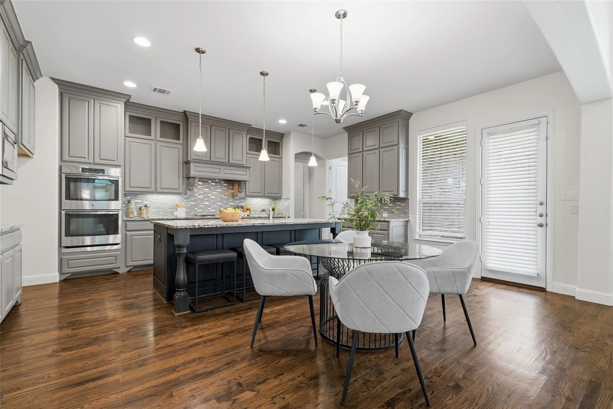 Single Family Residence For Rent in Collin County , 14841 Germantown Lane, Frisco, Texas 75035, 4 Bedroom, 5 Bathroom, 2 Garage spaces, 3,417 Sqft, built in 2016, mls#21377164, Real Estate Agent in Frisco, Homes For Rent in Collin county, Homes For Rent in Frisco, Realtor in Frisco Texas, Real Estate Brokerage Independent Realty Texas, Luminita Cordes Realtor