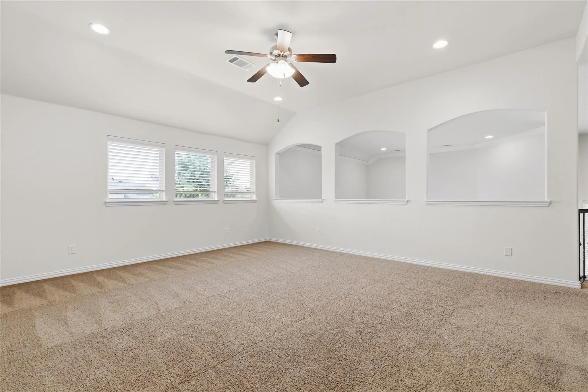 Single Family Residence For Rent in Collin County , 14841 Germantown Lane, Frisco, Texas 75035, 4 Bedroom, 5 Bathroom, 2 Garage spaces, 3,417 Sqft, built in 2016, mls#21377164, Real Estate Agent in Frisco, Homes For Rent in Collin county, Homes For Rent in Frisco, Realtor in Frisco Texas, Real Estate Brokerage Independent Realty Texas, Luminita Cordes Realtor
