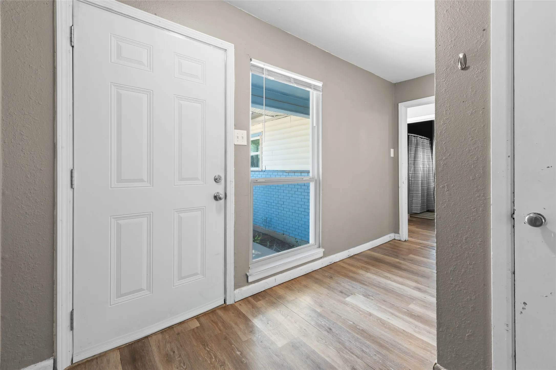 Single Family Residence For Sale in Taylor County , 1134 S Pioneer Drive, Abilene, Texas 79605, 2 Bedroom, 1 Bathroom, Garage spaces, 1,077 Sqft, built in 1954, mls#21373819, Real Estate Agent in Abilene, Homes For Sale in Taylor county, Homes For Sale in Abilene, Realtor in Abilene Texas, Real Estate Brokerage Independent Realty Texas, Luminita Cordes Realtor