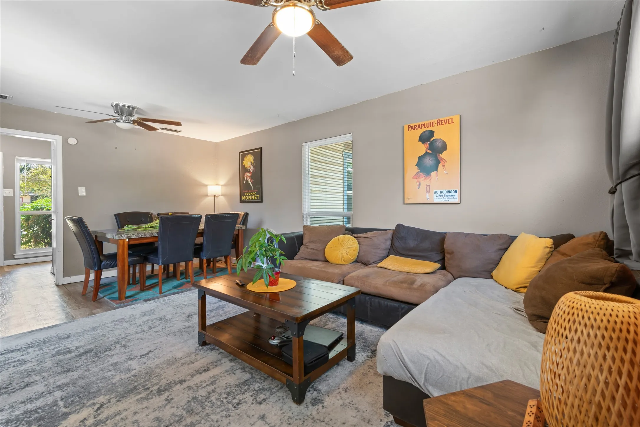 Single Family Residence For Sale in Taylor County , 1134 S Pioneer Drive, Abilene, Texas 79605, 2 Bedroom, 1 Bathroom, Garage spaces, 1,077 Sqft, built in 1954, mls#21373819, Real Estate Agent in Abilene, Homes For Sale in Taylor county, Homes For Sale in Abilene, Realtor in Abilene Texas, Real Estate Brokerage Independent Realty Texas, Luminita Cordes Realtor
