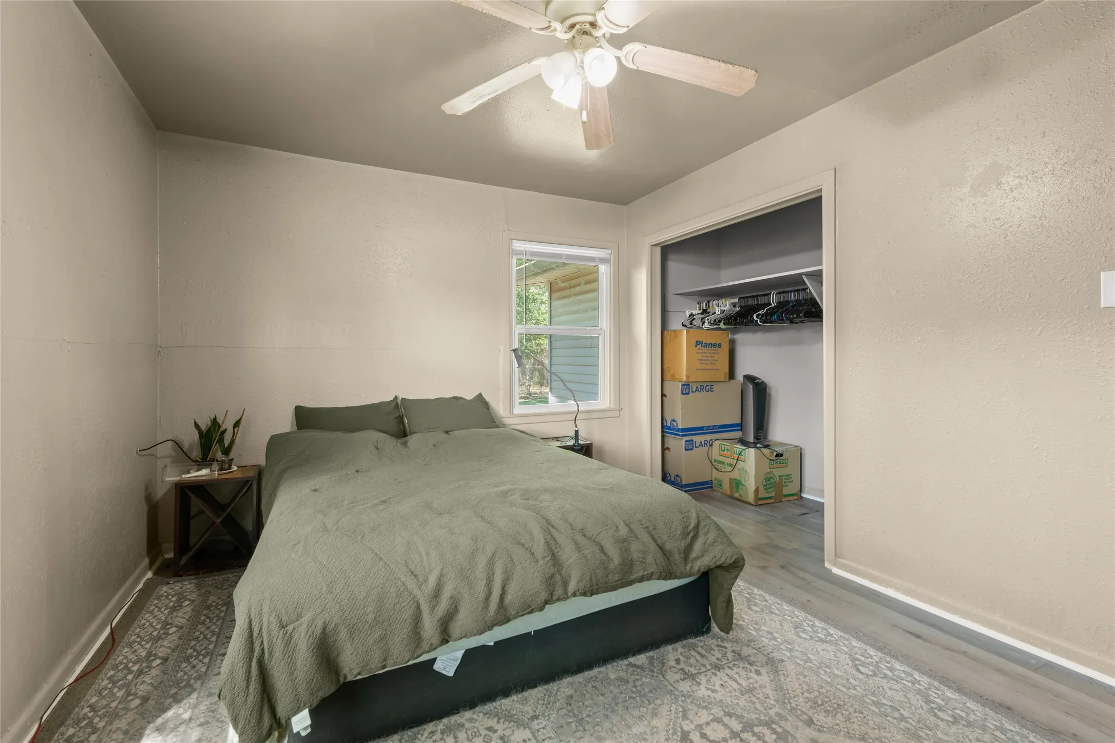 Single Family Residence For Sale in Taylor County , 1134 S Pioneer Drive, Abilene, Texas 79605, 2 Bedroom, 1 Bathroom, Garage spaces, 1,077 Sqft, built in 1954, mls#21373819, Real Estate Agent in Abilene, Homes For Sale in Taylor county, Homes For Sale in Abilene, Realtor in Abilene Texas, Real Estate Brokerage Independent Realty Texas, Luminita Cordes Realtor