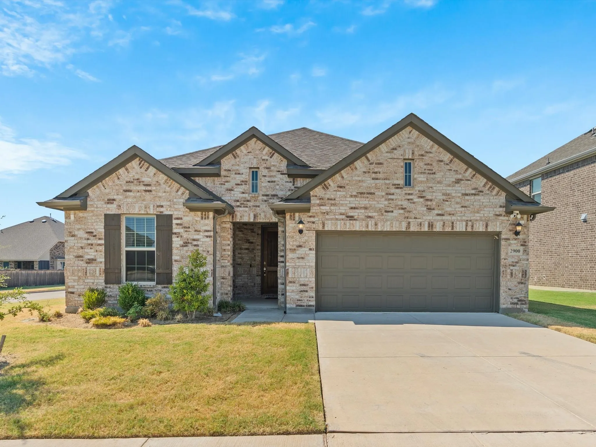 Single Family Residence For Rent in Tarrant County , 2900 Long Slope Road, Arlington, Texas 76001, 4 Bedroom, 3 Bathroom, 2 Garage spaces, 2,270 Sqft, built in 2021, mls#21375881, Real Estate Agent in Arlington, Homes For Rent in Tarrant county, Homes For Rent in Arlington, Realtor in Arlington Texas, Real Estate Brokerage Independent Realty Texas, Luminita Cordes Realtor