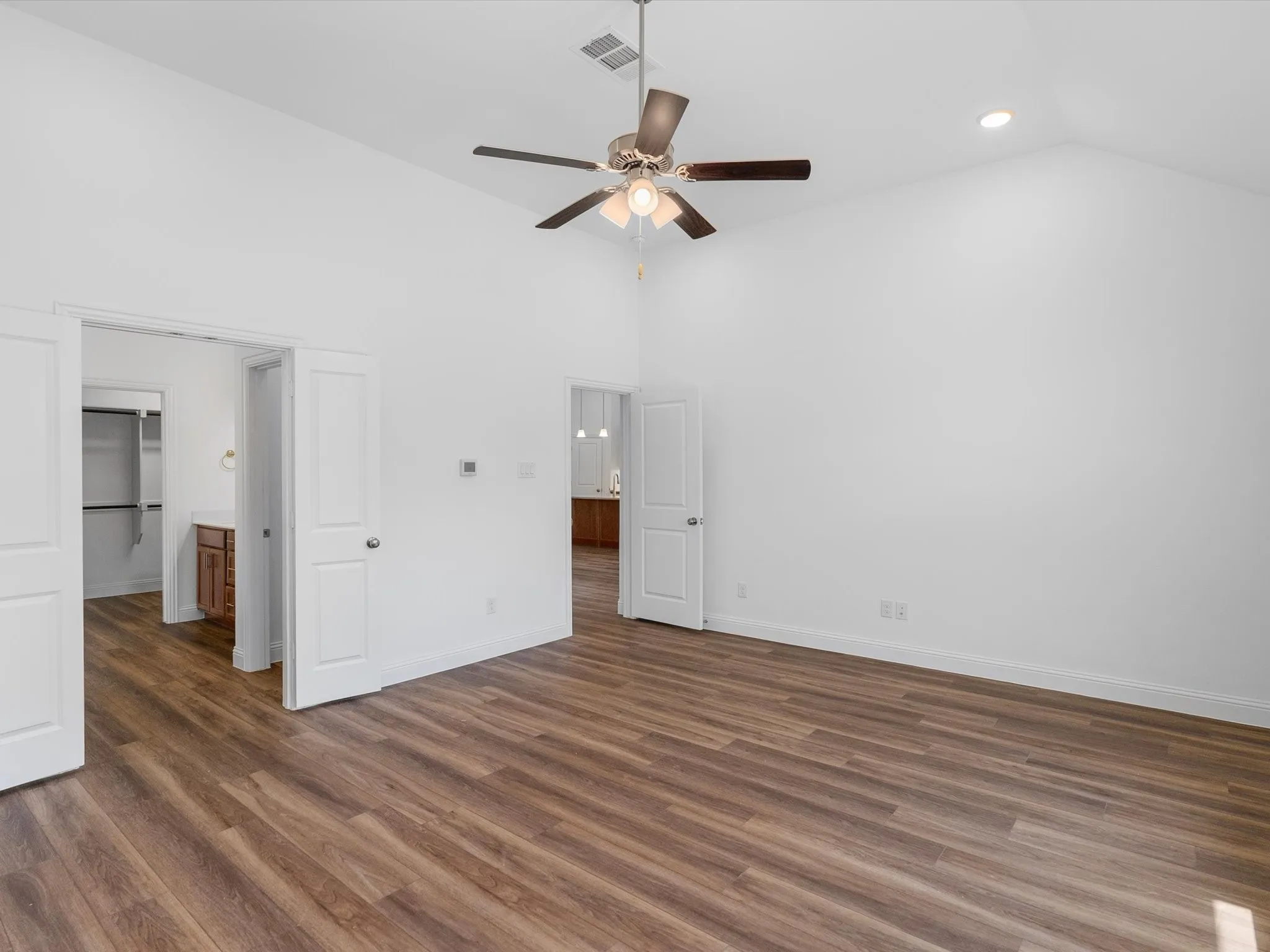 Single Family Residence For Rent in Tarrant County , 2900 Long Slope Road, Arlington, Texas 76001, 4 Bedroom, 3 Bathroom, 2 Garage spaces, 2,270 Sqft, built in 2021, mls#21375881, Real Estate Agent in Arlington, Homes For Rent in Tarrant county, Homes For Rent in Arlington, Realtor in Arlington Texas, Real Estate Brokerage Independent Realty Texas, Luminita Cordes Realtor
