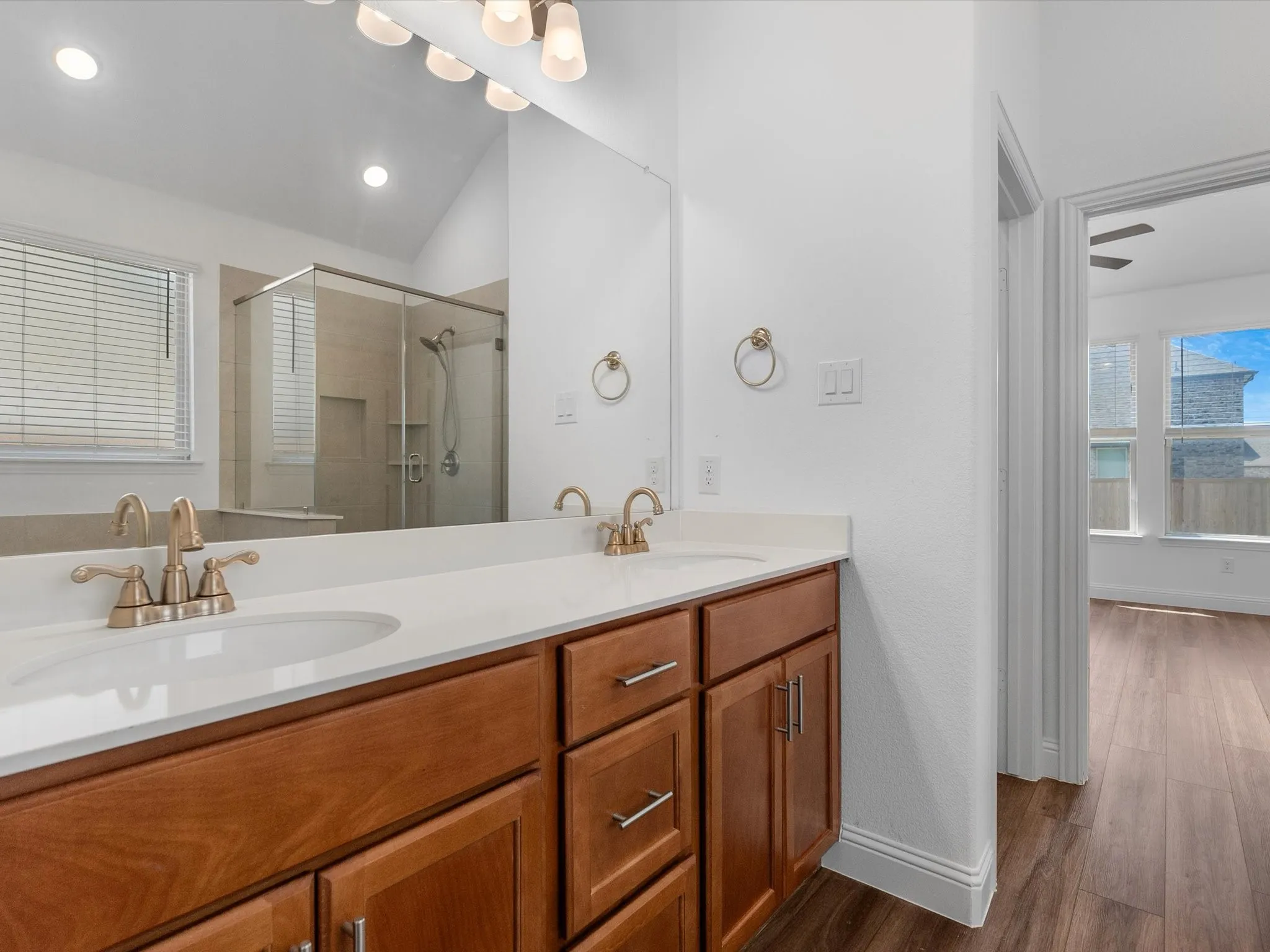 Single Family Residence For Rent in Tarrant County , 2900 Long Slope Road, Arlington, Texas 76001, 4 Bedroom, 3 Bathroom, 2 Garage spaces, 2,270 Sqft, built in 2021, mls#21375881, Real Estate Agent in Arlington, Homes For Rent in Tarrant county, Homes For Rent in Arlington, Realtor in Arlington Texas, Real Estate Brokerage Independent Realty Texas, Luminita Cordes Realtor