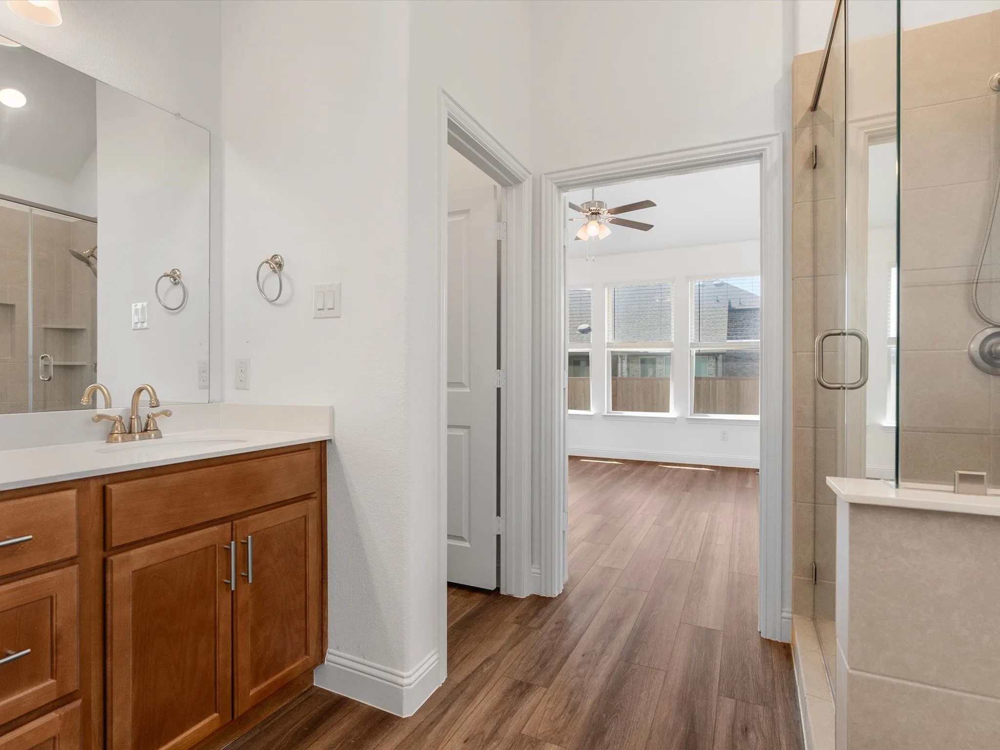 Single Family Residence For Rent in Tarrant County , 2900 Long Slope Road, Arlington, Texas 76001, 4 Bedroom, 3 Bathroom, 2 Garage spaces, 2,270 Sqft, built in 2021, mls#21375881, Real Estate Agent in Arlington, Homes For Rent in Tarrant county, Homes For Rent in Arlington, Realtor in Arlington Texas, Real Estate Brokerage Independent Realty Texas, Luminita Cordes Realtor