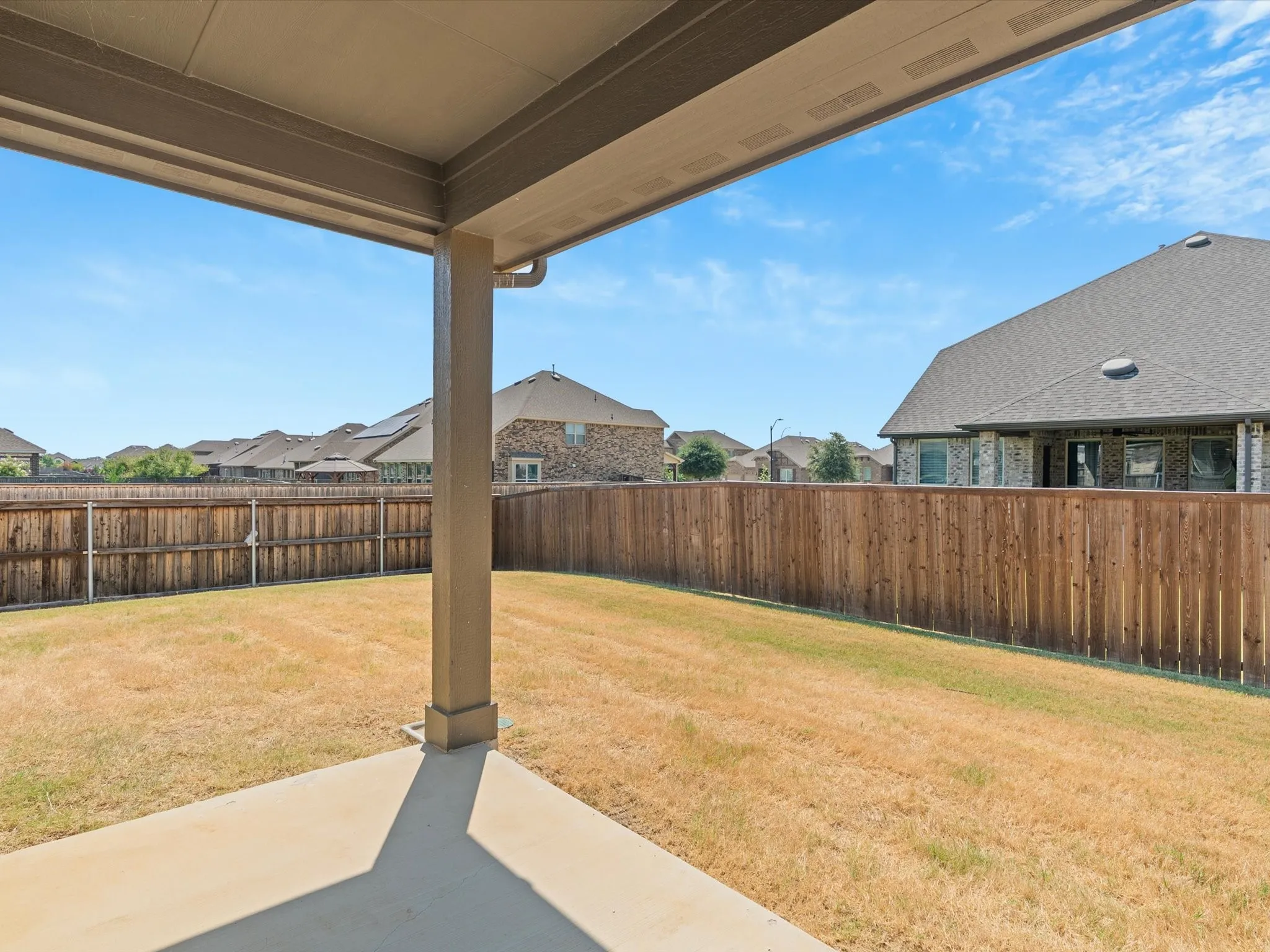 Single Family Residence For Rent in Tarrant County , 2900 Long Slope Road, Arlington, Texas 76001, 4 Bedroom, 3 Bathroom, 2 Garage spaces, 2,270 Sqft, built in 2021, mls#21375881, Real Estate Agent in Arlington, Homes For Rent in Tarrant county, Homes For Rent in Arlington, Realtor in Arlington Texas, Real Estate Brokerage Independent Realty Texas, Luminita Cordes Realtor