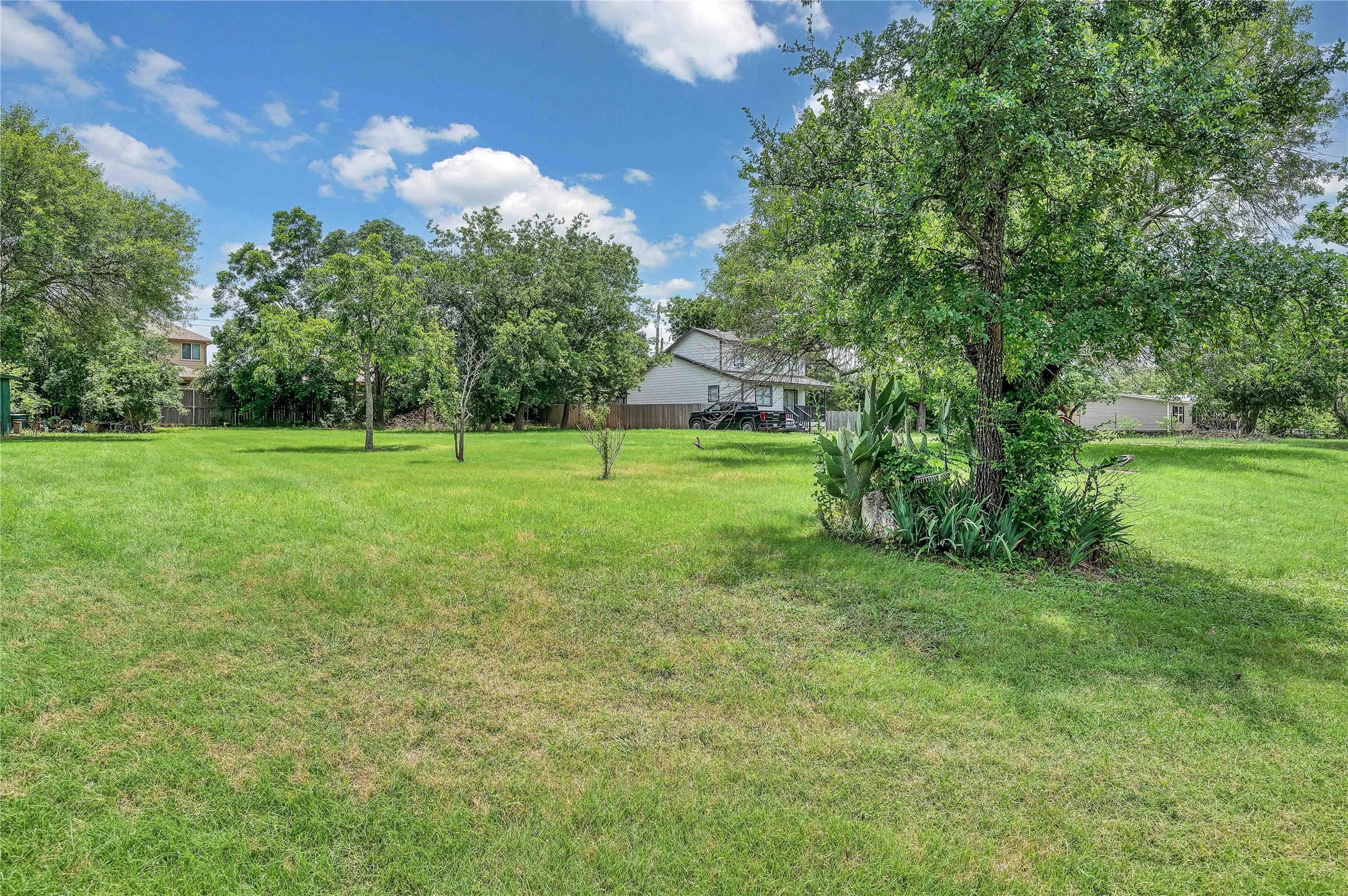 Improved Land For Sale in Mc Lennan County , 538 River Park Road, Mc Gregor, Texas 76657, 0, 0, Garage spaces, 0 Sqft, built in 0, mls#21377257, Real Estate Agent in Mc Gregor, Homes For Sale in Mc Lennan county, Homes For Sale in Mc Gregor, Realtor in Mc Gregor Texas, Real Estate Brokerage Independent Realty Texas, Luminita Cordes Realtor