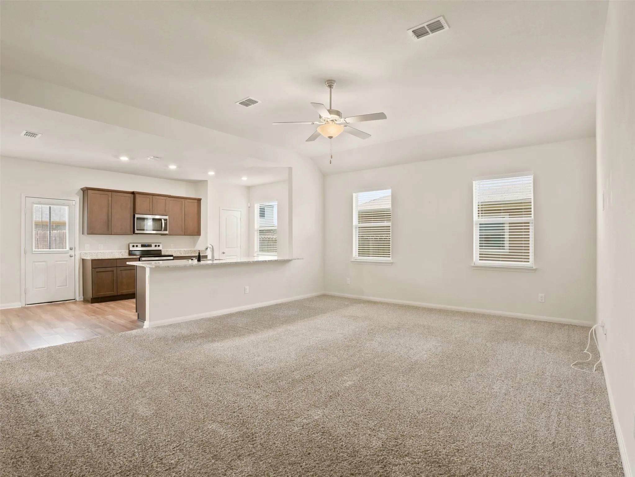 Single Family Residence For Rent in Tarrant County , 8524 Buck Mountain Pass, Fort Worth, Texas 76179, 4 Bedroom, 2 Bathroom, 2 Garage spaces, 1,698 Sqft, built in 2020, mls#21377261, Real Estate Agent in Fort Worth, Homes For Rent in Tarrant county, Homes For Rent in Fort Worth, Realtor in Fort Worth Texas, Real Estate Brokerage Independent Realty Texas, Luminita Cordes Realtor