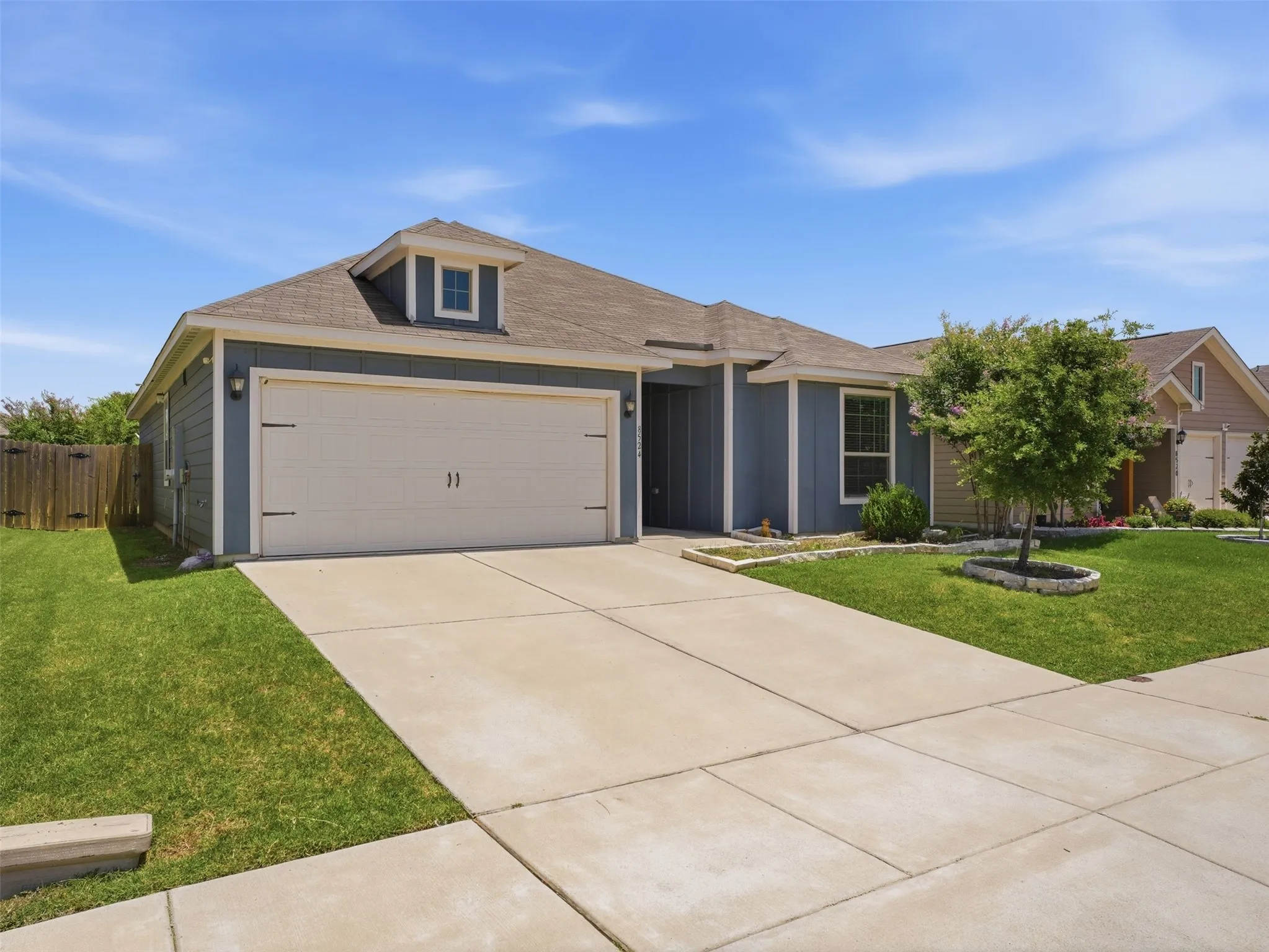 Single Family Residence For Rent in Tarrant County , 8524 Buck Mountain Pass, Fort Worth, Texas 76179, 4 Bedroom, 2 Bathroom, 2 Garage spaces, 1,698 Sqft, built in 2020, mls#21377261, Real Estate Agent in Fort Worth, Homes For Rent in Tarrant county, Homes For Rent in Fort Worth, Realtor in Fort Worth Texas, Real Estate Brokerage Independent Realty Texas, Luminita Cordes Realtor