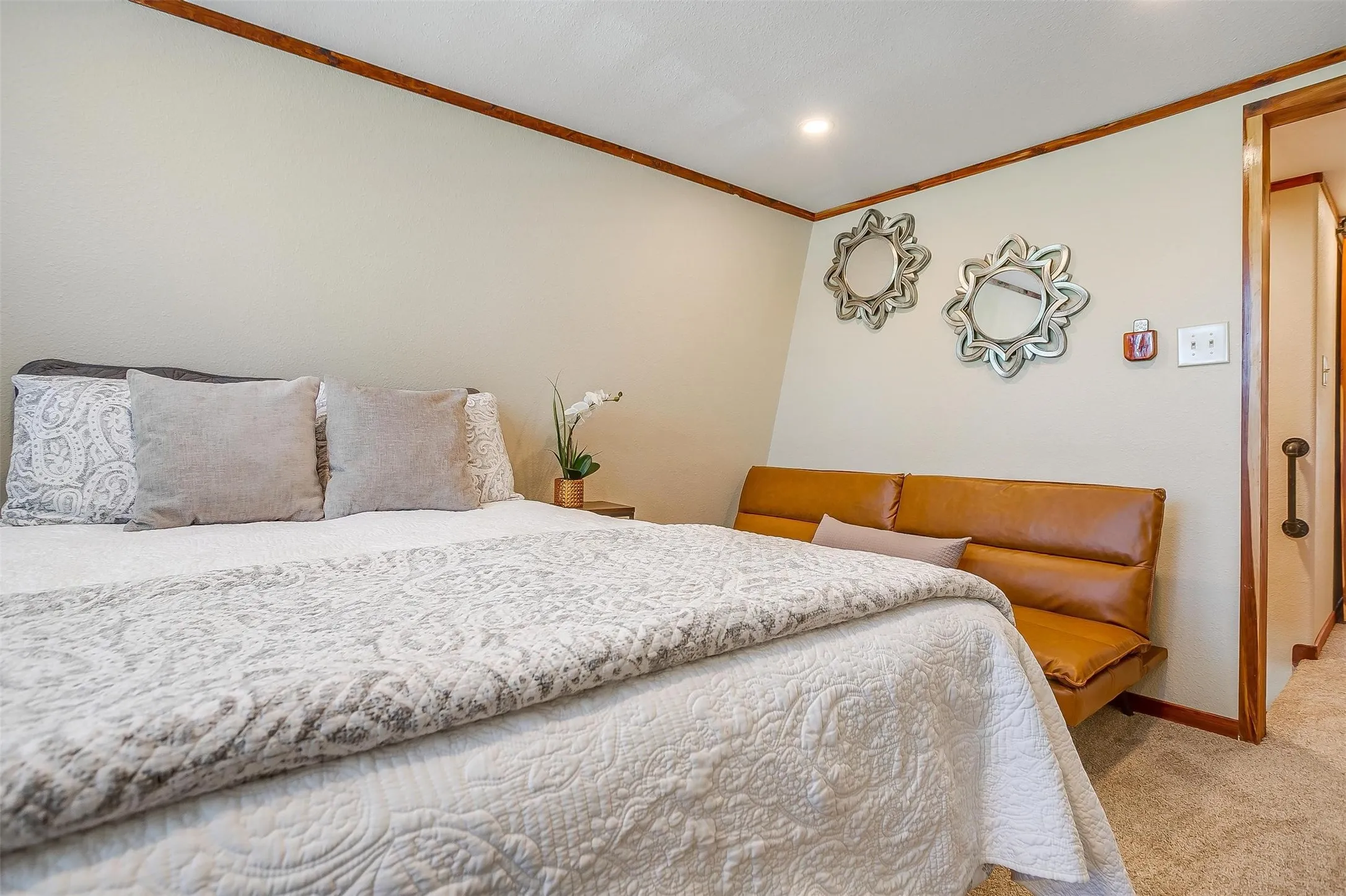 Single Family Residence For Rent in Hood County , 3209 Midway Court, Granbury, Texas 76049, 2 Bedroom, 2 Bathroom, 2 Garage spaces, 630 Sqft, built in 1970, mls#21377262, Real Estate Agent in Granbury, Homes For Rent in Hood county, Homes For Rent in Granbury, Realtor in Granbury Texas, Real Estate Brokerage Independent Realty Texas, Luminita Cordes Realtor