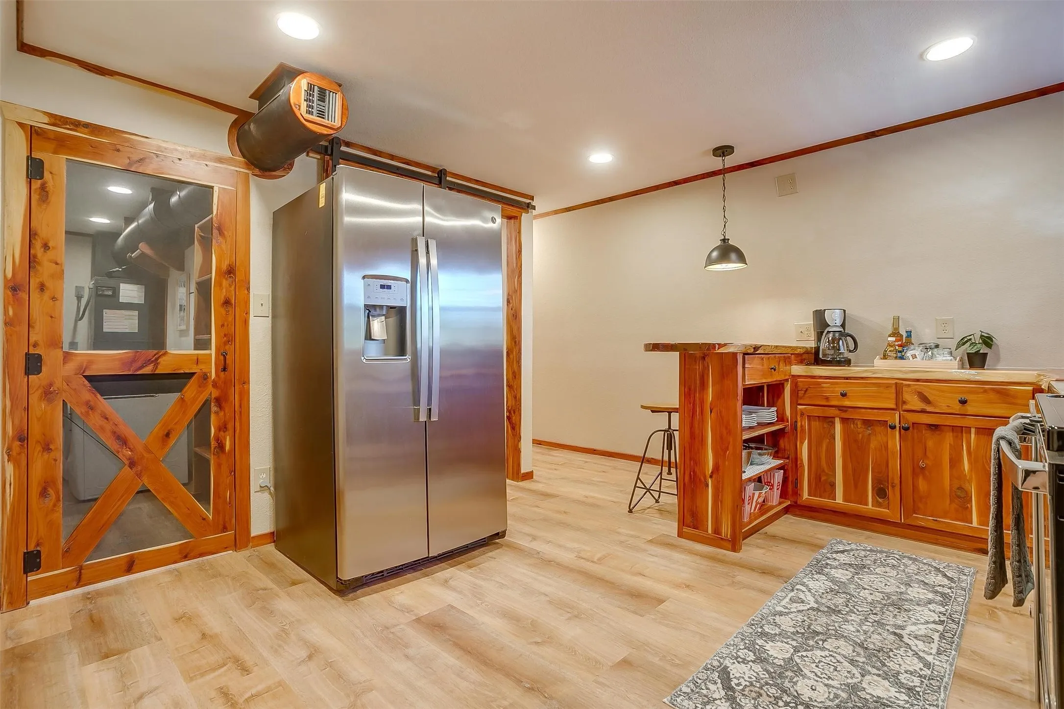 Single Family Residence For Rent in Hood County , 3209 Midway Court, Granbury, Texas 76049, 2 Bedroom, 2 Bathroom, 2 Garage spaces, 630 Sqft, built in 1970, mls#21377262, Real Estate Agent in Granbury, Homes For Rent in Hood county, Homes For Rent in Granbury, Realtor in Granbury Texas, Real Estate Brokerage Independent Realty Texas, Luminita Cordes Realtor