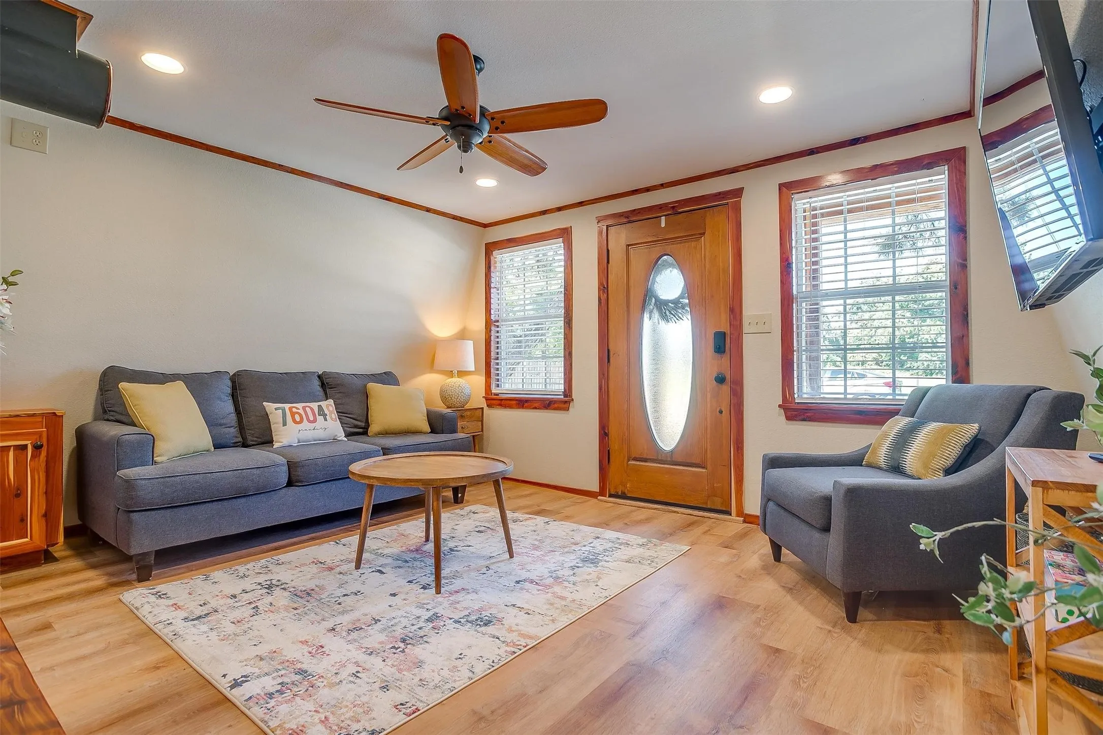 Single Family Residence For Rent in Hood County , 3209 Midway Court, Granbury, Texas 76049, 2 Bedroom, 2 Bathroom, 2 Garage spaces, 630 Sqft, built in 1970, mls#21377262, Real Estate Agent in Granbury, Homes For Rent in Hood county, Homes For Rent in Granbury, Realtor in Granbury Texas, Real Estate Brokerage Independent Realty Texas, Luminita Cordes Realtor