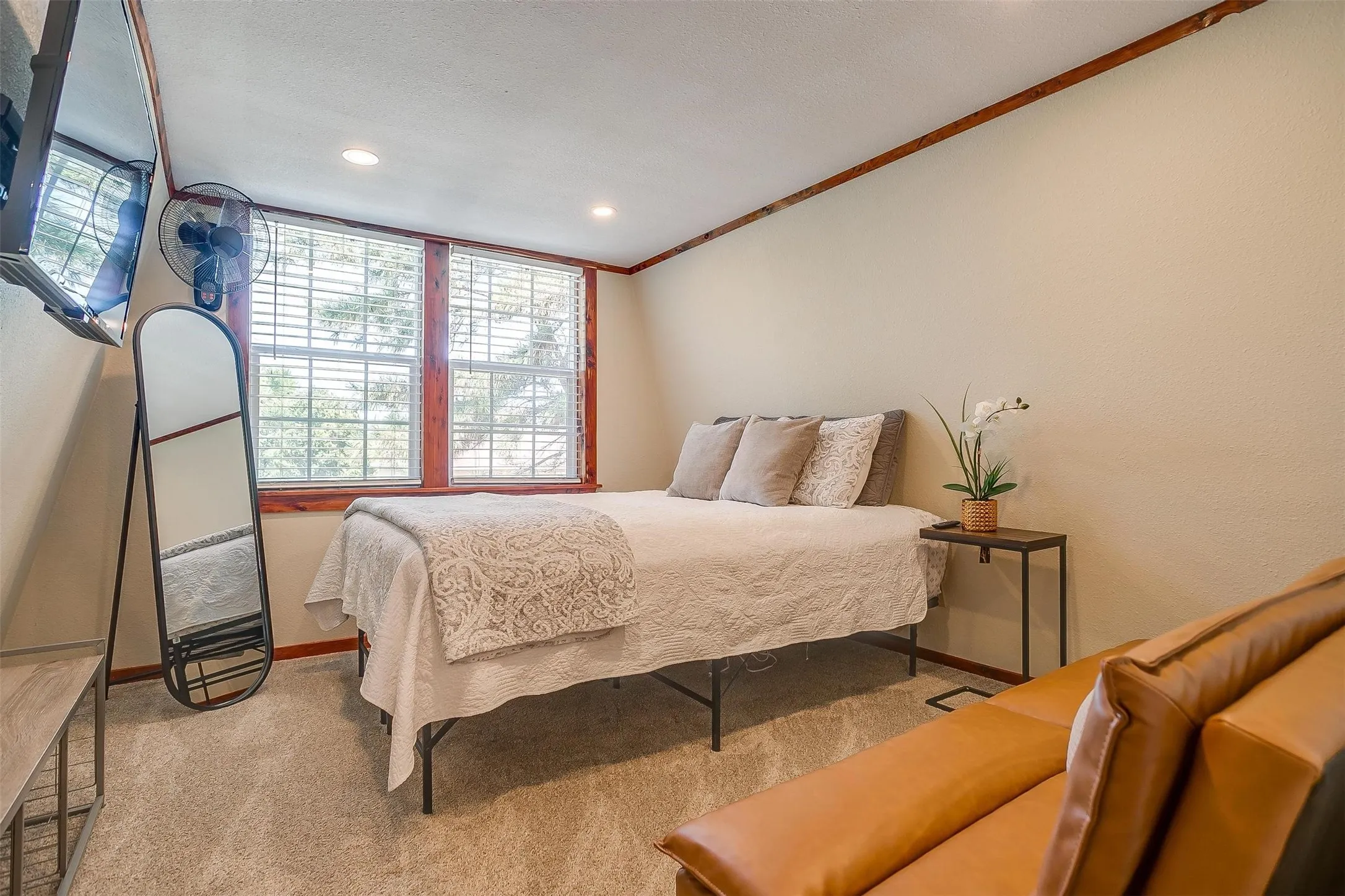 Single Family Residence For Rent in Hood County , 3209 Midway Court, Granbury, Texas 76049, 2 Bedroom, 2 Bathroom, 2 Garage spaces, 630 Sqft, built in 1970, mls#21377262, Real Estate Agent in Granbury, Homes For Rent in Hood county, Homes For Rent in Granbury, Realtor in Granbury Texas, Real Estate Brokerage Independent Realty Texas, Luminita Cordes Realtor