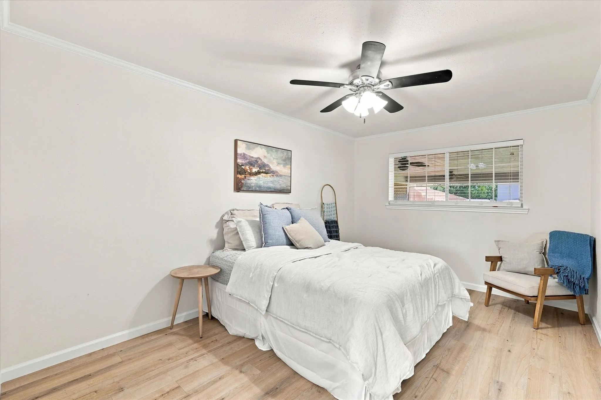 Single Family Residence For Sale in Denton County , 1407 Glenhill Lane, Lewisville, Texas 75077, 4 Bedroom, 3 Bathroom, 2 Garage spaces, 2,338 Sqft, built in 1975, mls#21373731, Real Estate Agent in Lewisville, Homes For Sale in Denton county, Homes For Sale in Lewisville, Realtor in Lewisville Texas, Real Estate Brokerage Independent Realty Texas, Luminita Cordes Realtor