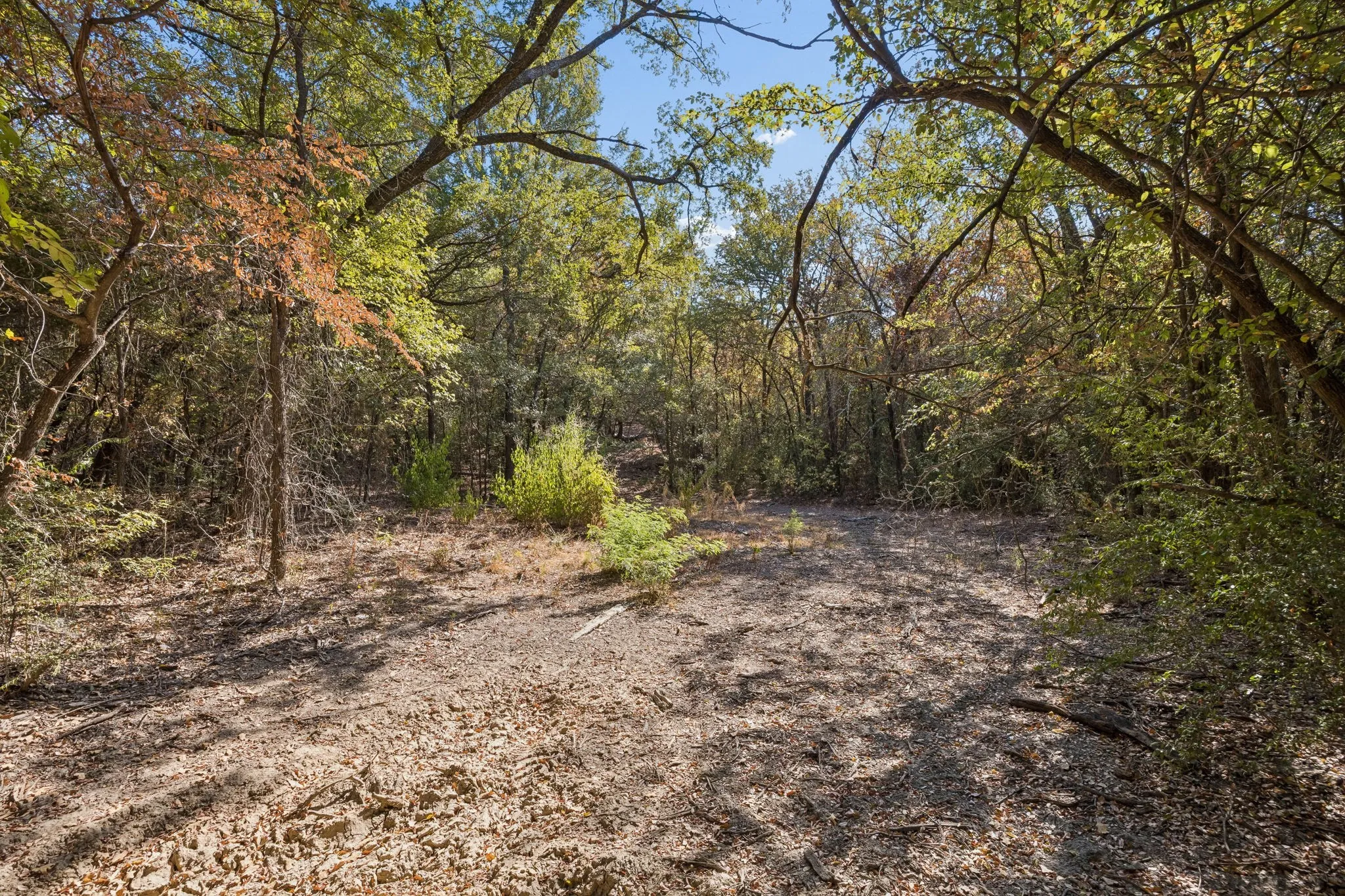 Single Family Residence For Sale in Denton County , 2301 Moseley Road, Cross Roads, Texas 76227, 2 Bedroom, 1 Bathroom, Garage spaces, 974 Sqft, built in 1975, mls#21376794, Real Estate Agent in Cross Roads, Homes For Sale in Denton county, Homes For Sale in Cross Roads, Realtor in Cross Roads Texas, Real Estate Brokerage Independent Realty Texas, Luminita Cordes Realtor