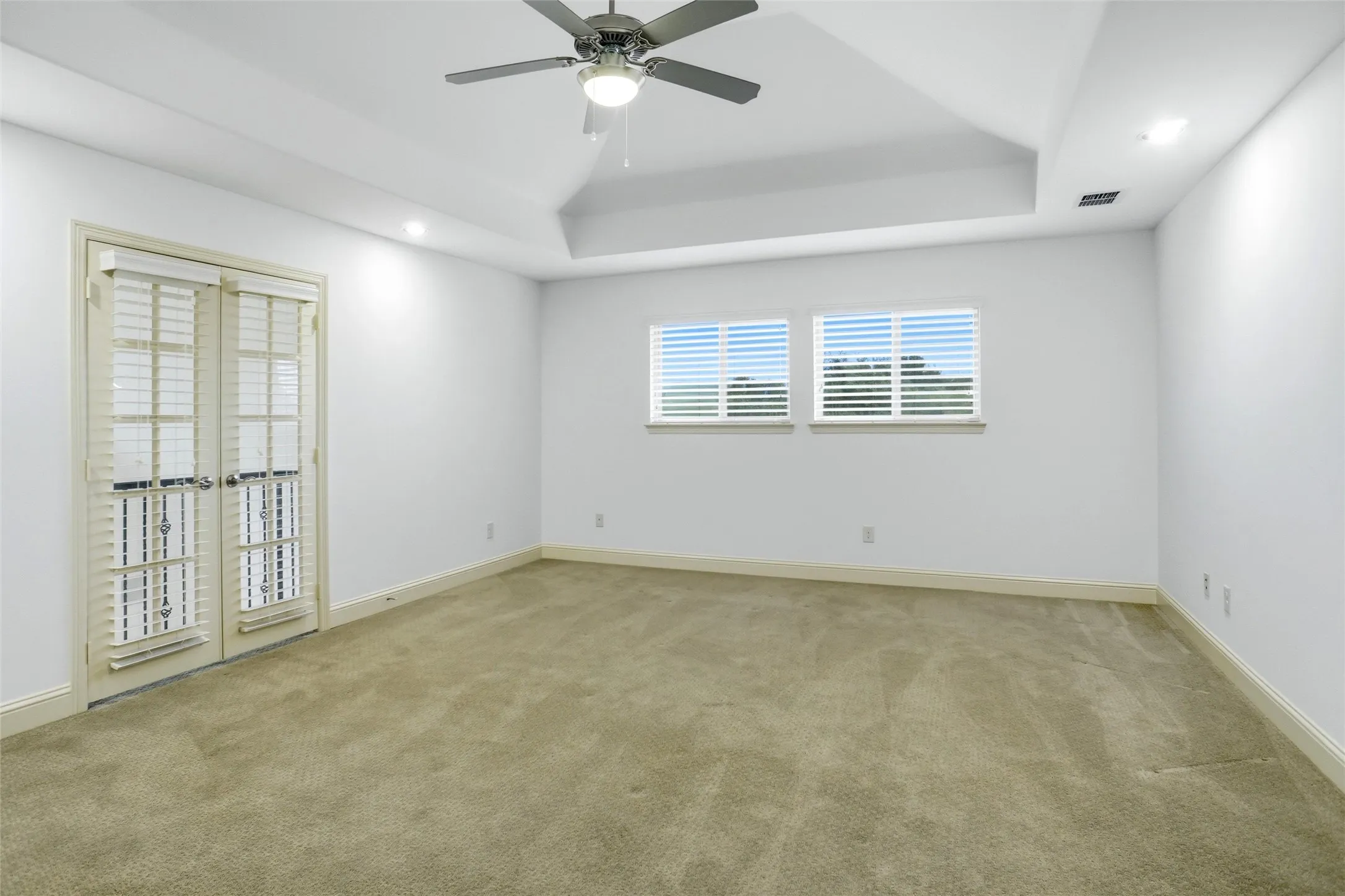 Gameroom with Juliet Balcony Overlook