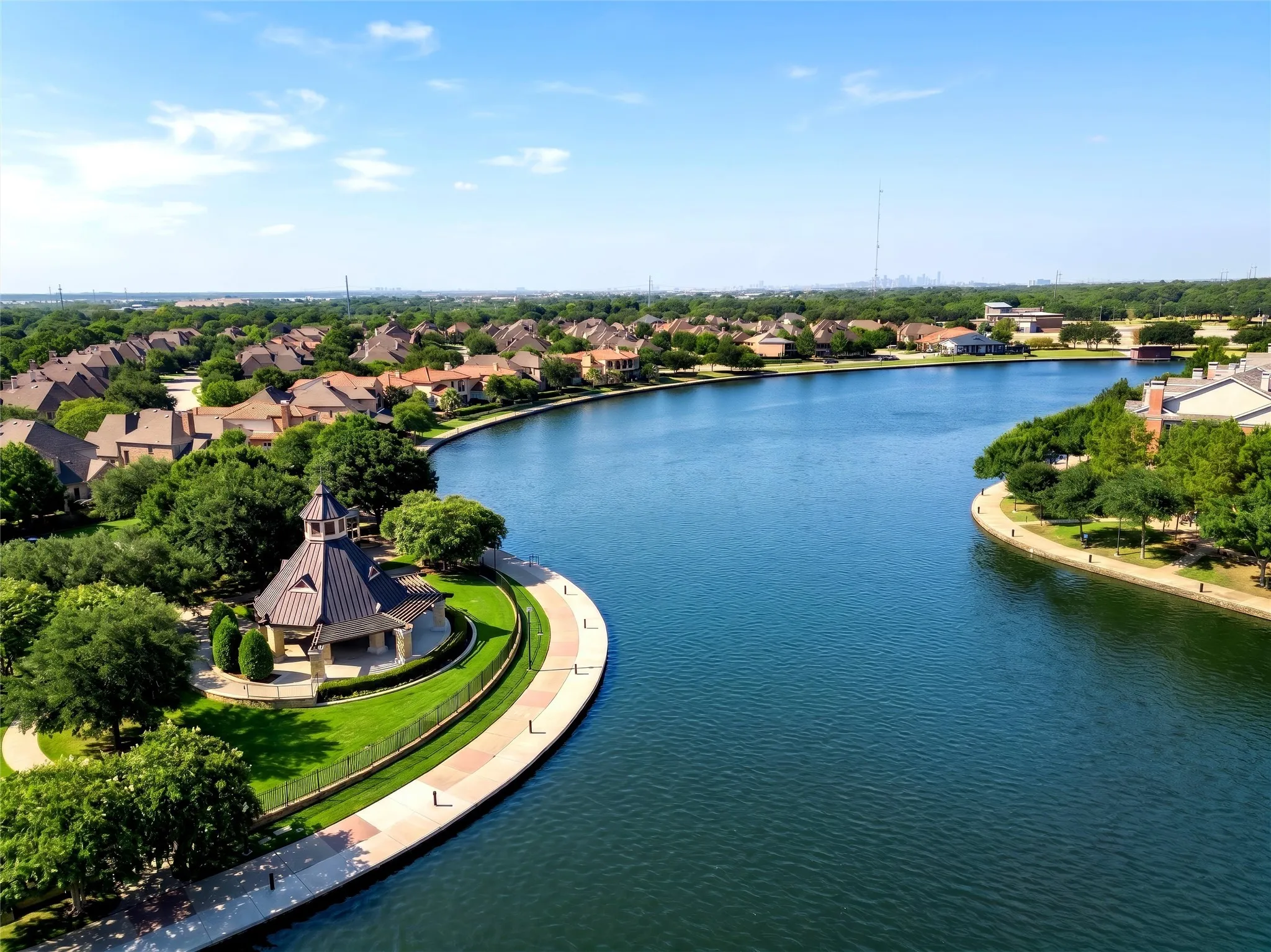Beautiful Waterviews by the Walking Trails