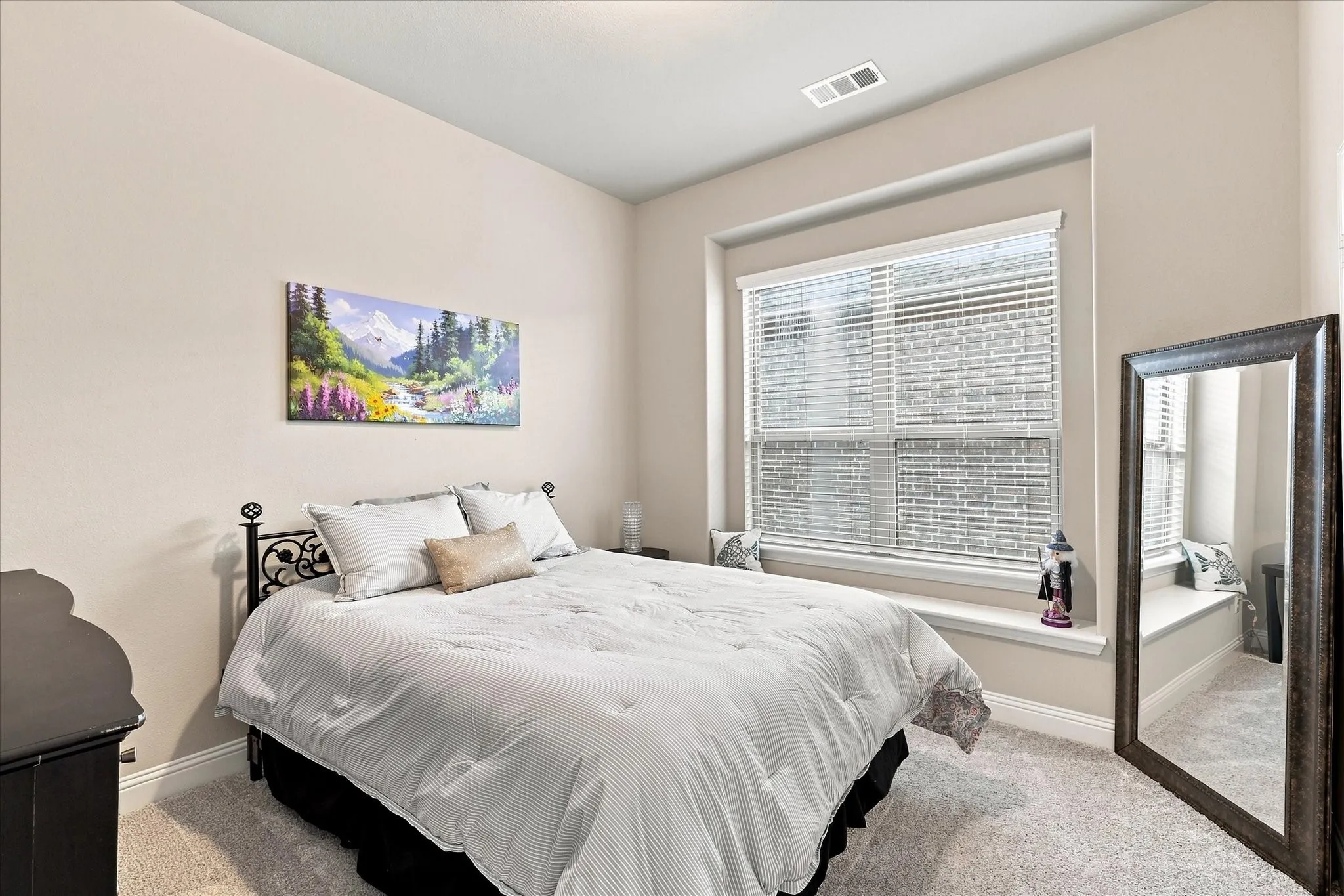 Single Family Residence For Sale in Denton County , 1305 Chiva Drive, Little Elm, Texas 75068, 4 Bedroom, 3 Bathroom, 3 Garage spaces, 2,670 Sqft, built in 2018, mls#21377065, Real Estate Agent in Little Elm, Homes For Sale in Denton county, Homes For Sale in Little Elm, Realtor in Little Elm Texas, Real Estate Brokerage Independent Realty Texas, Luminita Cordes Realtor