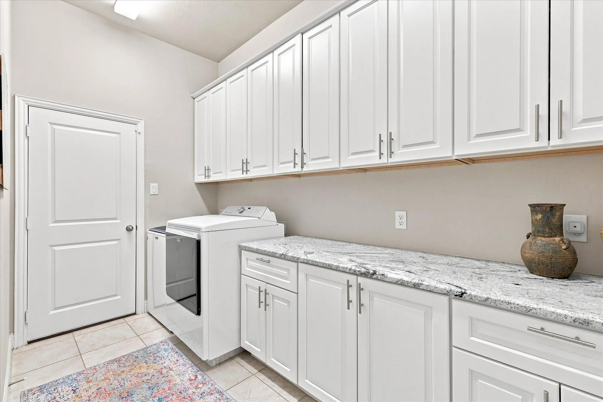 Single Family Residence For Sale in Denton County , 1305 Chiva Drive, Little Elm, Texas 75068, 4 Bedroom, 3 Bathroom, 3 Garage spaces, 2,670 Sqft, built in 2018, mls#21377065, Real Estate Agent in Little Elm, Homes For Sale in Denton county, Homes For Sale in Little Elm, Realtor in Little Elm Texas, Real Estate Brokerage Independent Realty Texas, Luminita Cordes Realtor