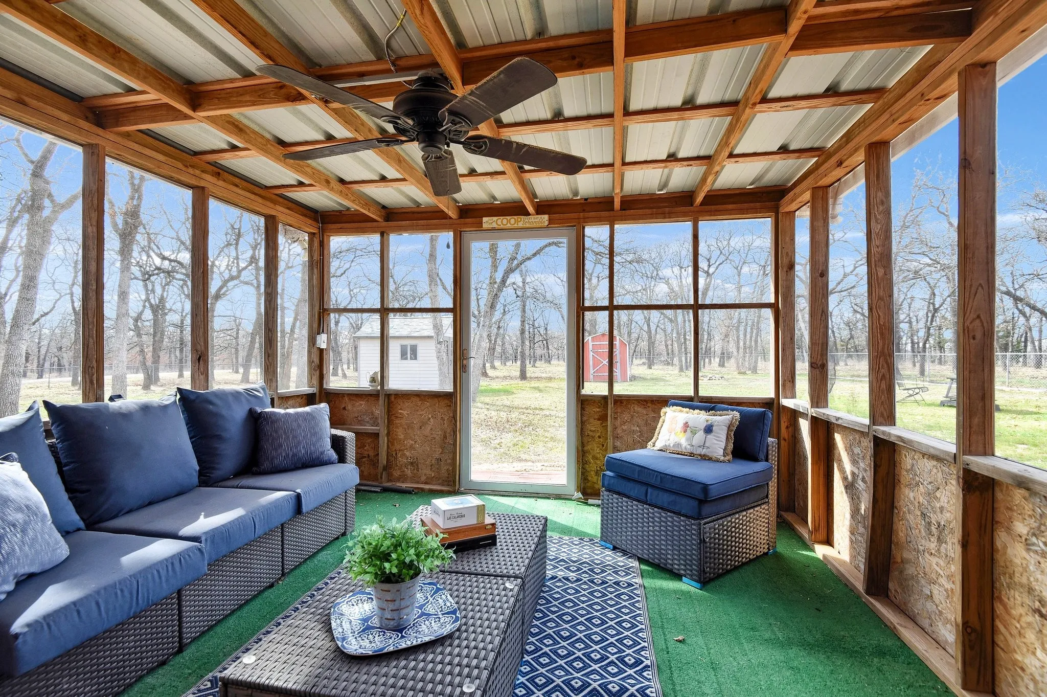 Single Family Residence For Sale in Montague County , 191 Seneca Trail S, Nocona, Texas 76255, 3 Bedroom, 2 Bathroom, Garage spaces, 1,872 Sqft, built in 1979, mls#21377199, Real Estate Agent in Nocona, Homes For Sale in Montague county, Homes For Sale in Nocona, Realtor in Nocona Texas, Real Estate Brokerage Independent Realty Texas, Luminita Cordes Realtor