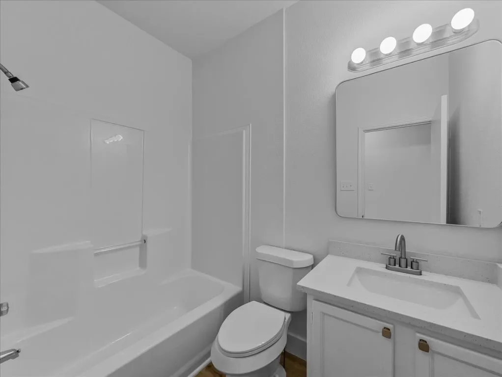 Single Family Residence For Sale in Tarrant County , 1020 Cheddar Court, Arlington, Texas 76017, 3 Bedroom, 3 Bathroom, Garage spaces, 1,524 Sqft, built in 1996, mls#21377244, Real Estate Agent in Arlington, Homes For Sale in Tarrant county, Homes For Sale in Arlington, Realtor in Arlington Texas, Real Estate Brokerage Independent Realty Texas, Luminita Cordes Realtor
