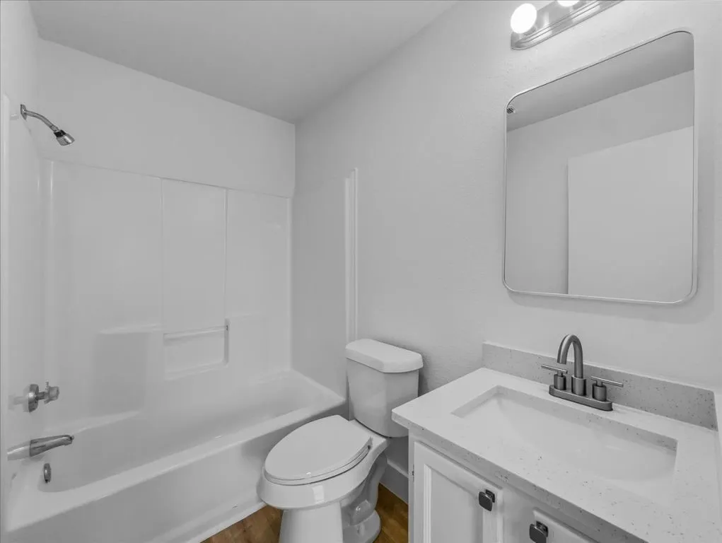 Single Family Residence For Sale in Tarrant County , 1020 Cheddar Court, Arlington, Texas 76017, 3 Bedroom, 3 Bathroom, Garage spaces, 1,524 Sqft, built in 1996, mls#21377244, Real Estate Agent in Arlington, Homes For Sale in Tarrant county, Homes For Sale in Arlington, Realtor in Arlington Texas, Real Estate Brokerage Independent Realty Texas, Luminita Cordes Realtor