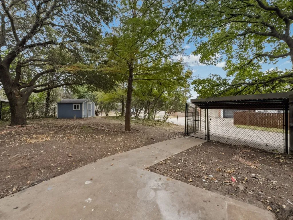 Single Family Residence For Sale in Tarrant County , 1020 Cheddar Court, Arlington, Texas 76017, 3 Bedroom, 3 Bathroom, Garage spaces, 1,524 Sqft, built in 1996, mls#21377244, Real Estate Agent in Arlington, Homes For Sale in Tarrant county, Homes For Sale in Arlington, Realtor in Arlington Texas, Real Estate Brokerage Independent Realty Texas, Luminita Cordes Realtor