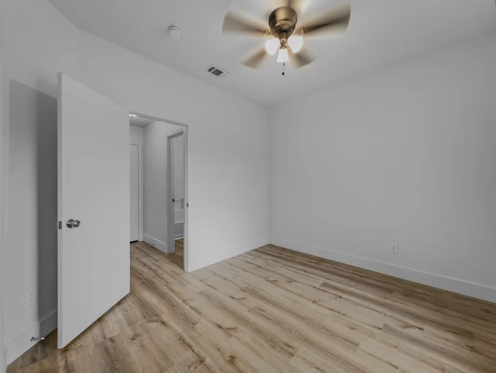 Single Family Residence For Sale in Tarrant County , 1020 Cheddar Court, Arlington, Texas 76017, 3 Bedroom, 3 Bathroom, Garage spaces, 1,524 Sqft, built in 1996, mls#21377244, Real Estate Agent in Arlington, Homes For Sale in Tarrant county, Homes For Sale in Arlington, Realtor in Arlington Texas, Real Estate Brokerage Independent Realty Texas, Luminita Cordes Realtor