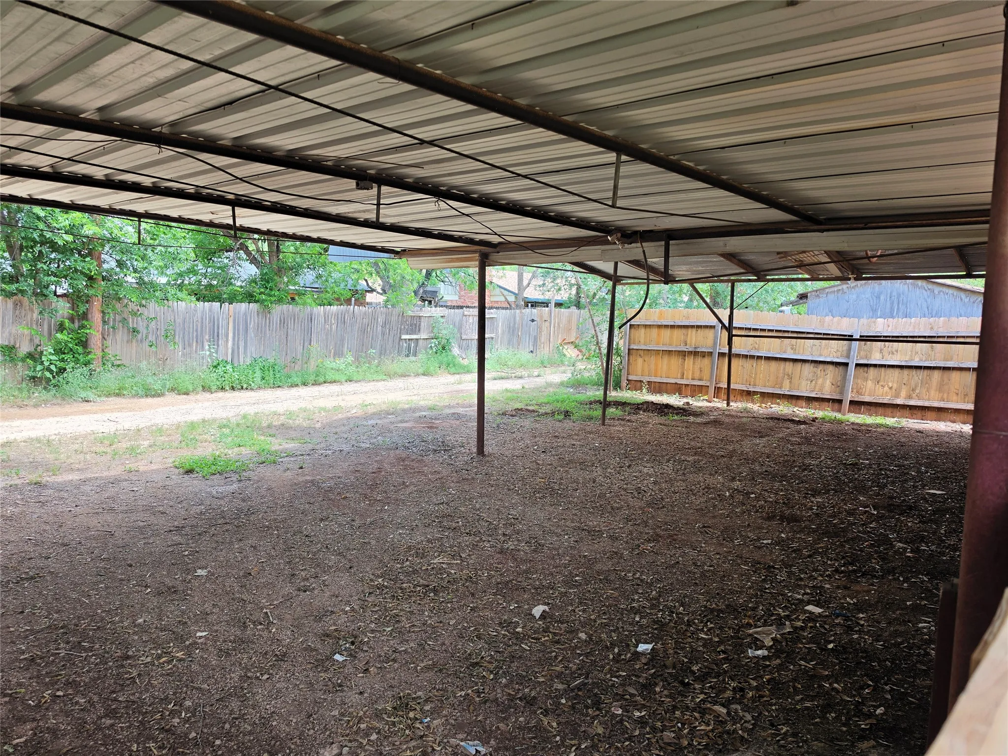 Single Family Residence For Rent in Taylor County , 1685 N Willis Street, Abilene, Texas 79603, 3 Bedroom, 2 Bathroom, 2 Garage spaces, 1,349 Sqft, built in 1957, mls#21377286, Real Estate Agent in Abilene, Homes For Rent in Taylor county, Homes For Rent in Abilene, Realtor in Abilene Texas, Real Estate Brokerage Independent Realty Texas, Luminita Cordes Realtor